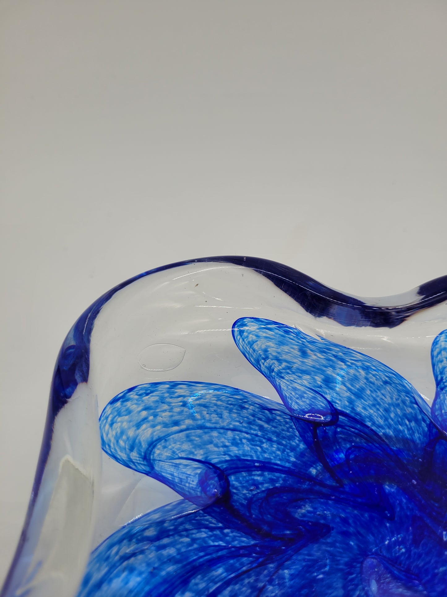 Glasschale Schale Murano-Stil Mundgeblasen signiert 1988 Blaue Blüte Vintage