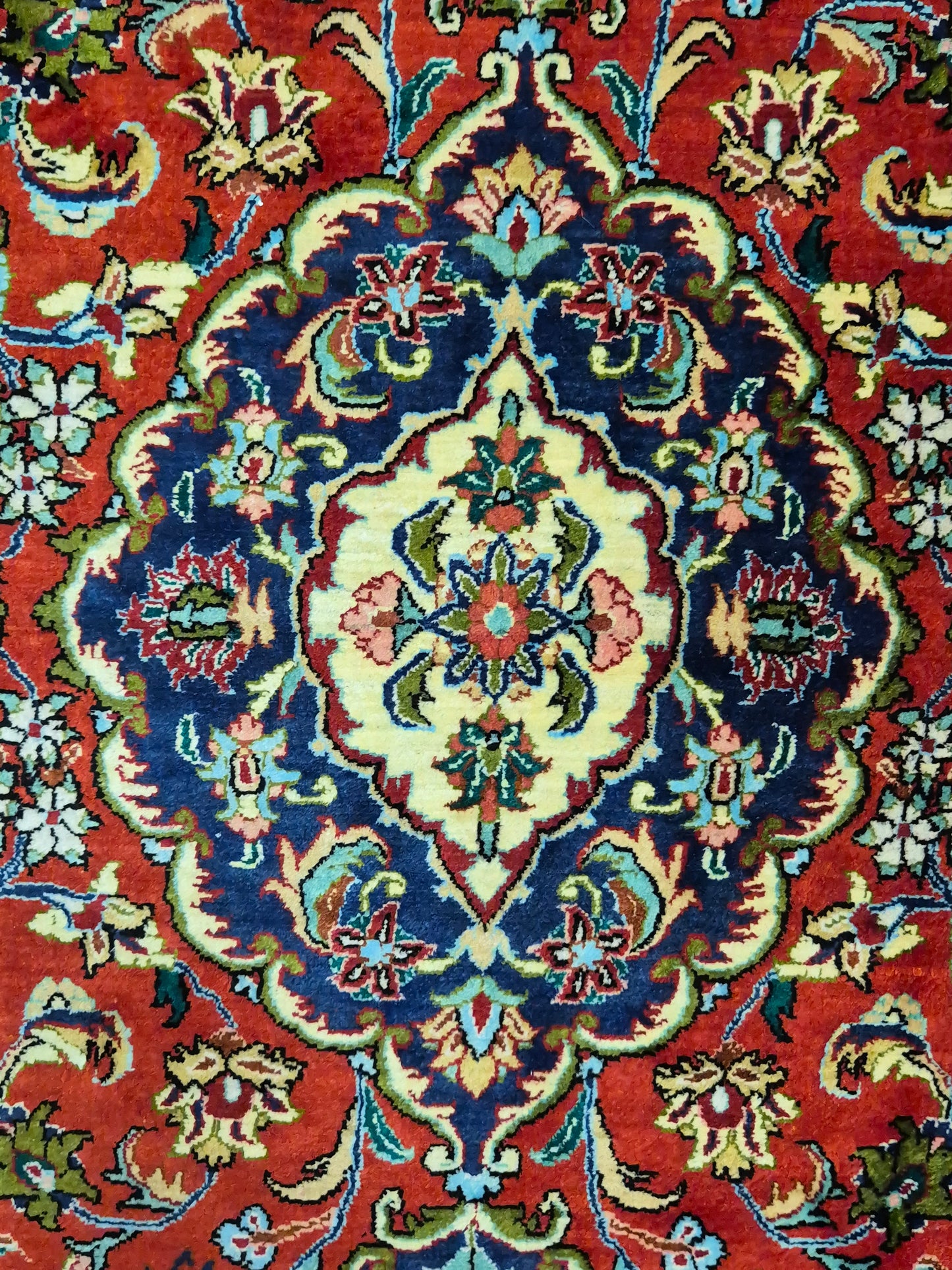 Ghom Teppich Seide auf Seide Medaillon feine Knüpfung