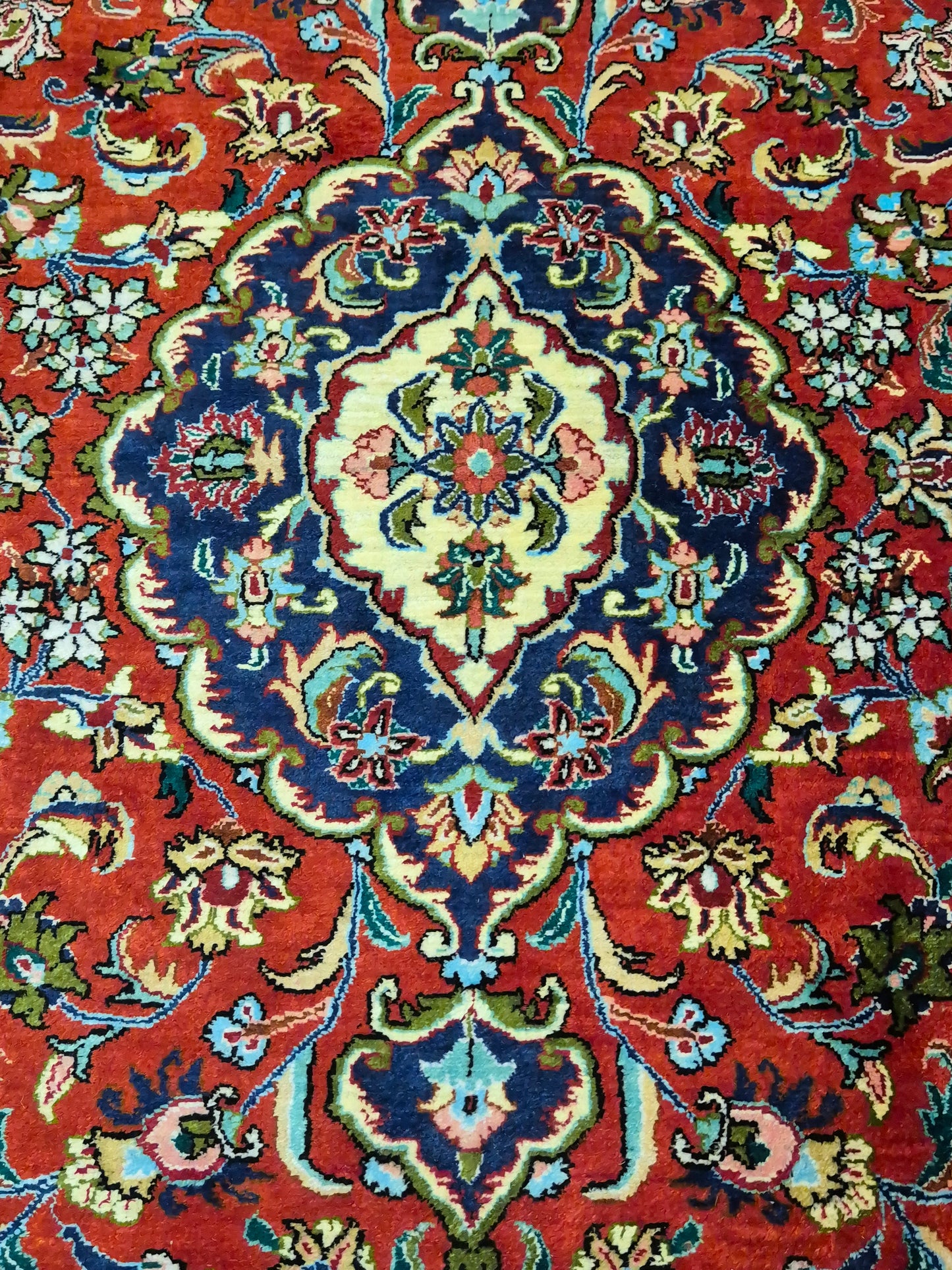 Ghom Teppich Seide auf Seide Medaillon feine Knüpfung