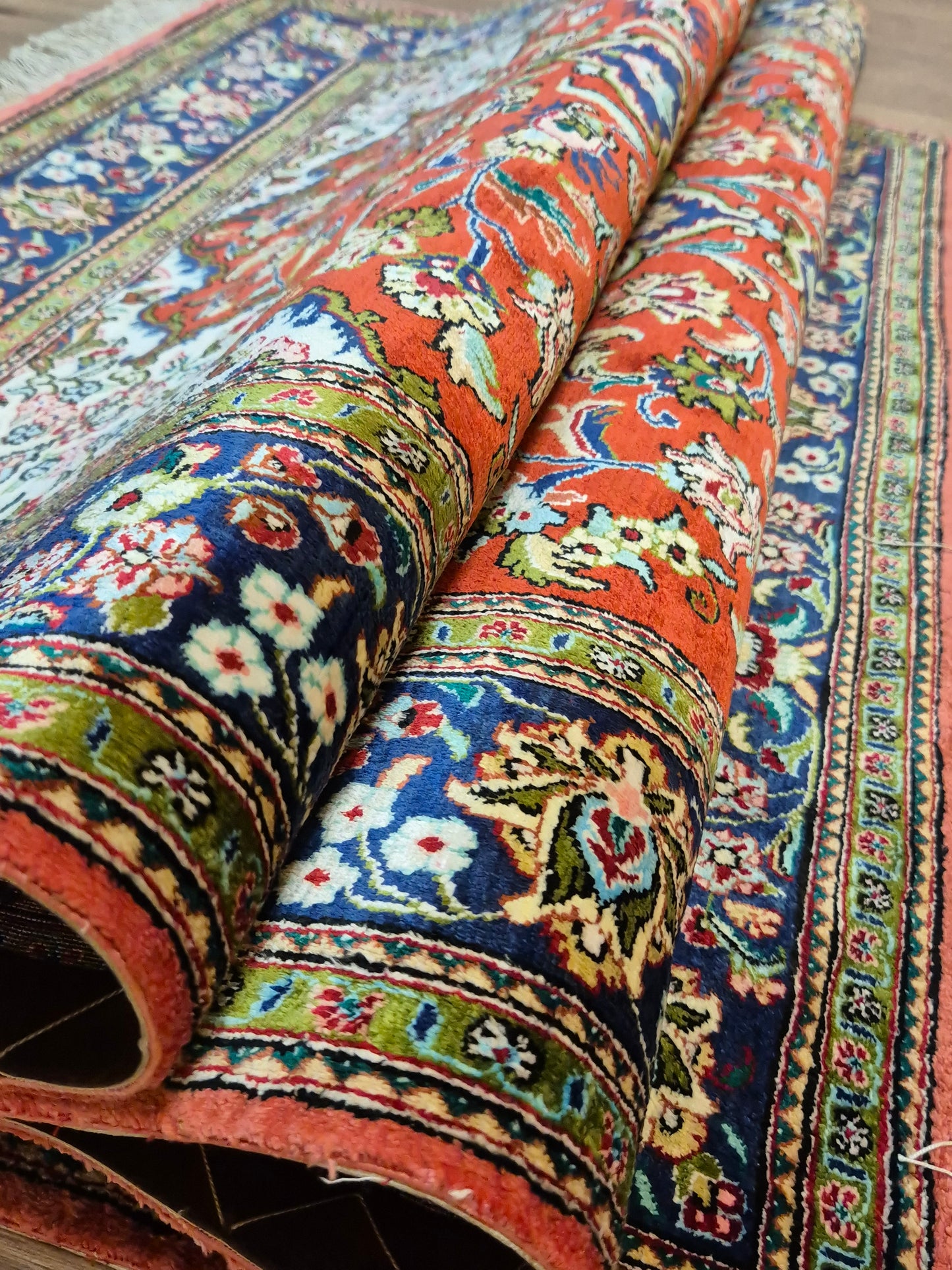 Ghom Teppich Seide auf Seide Medaillon feine Knüpfung