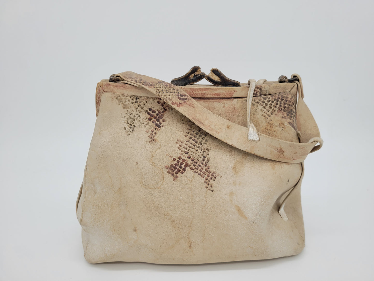 Keramik Figur Skulptur einer Umhängetasche Vintage Handgefertigt