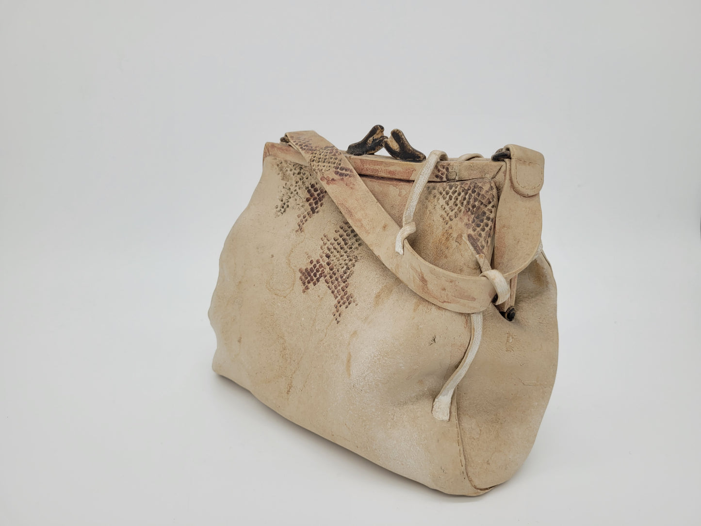 Keramik Figur Skulptur einer Umhängetasche Vintage Handgefertigt