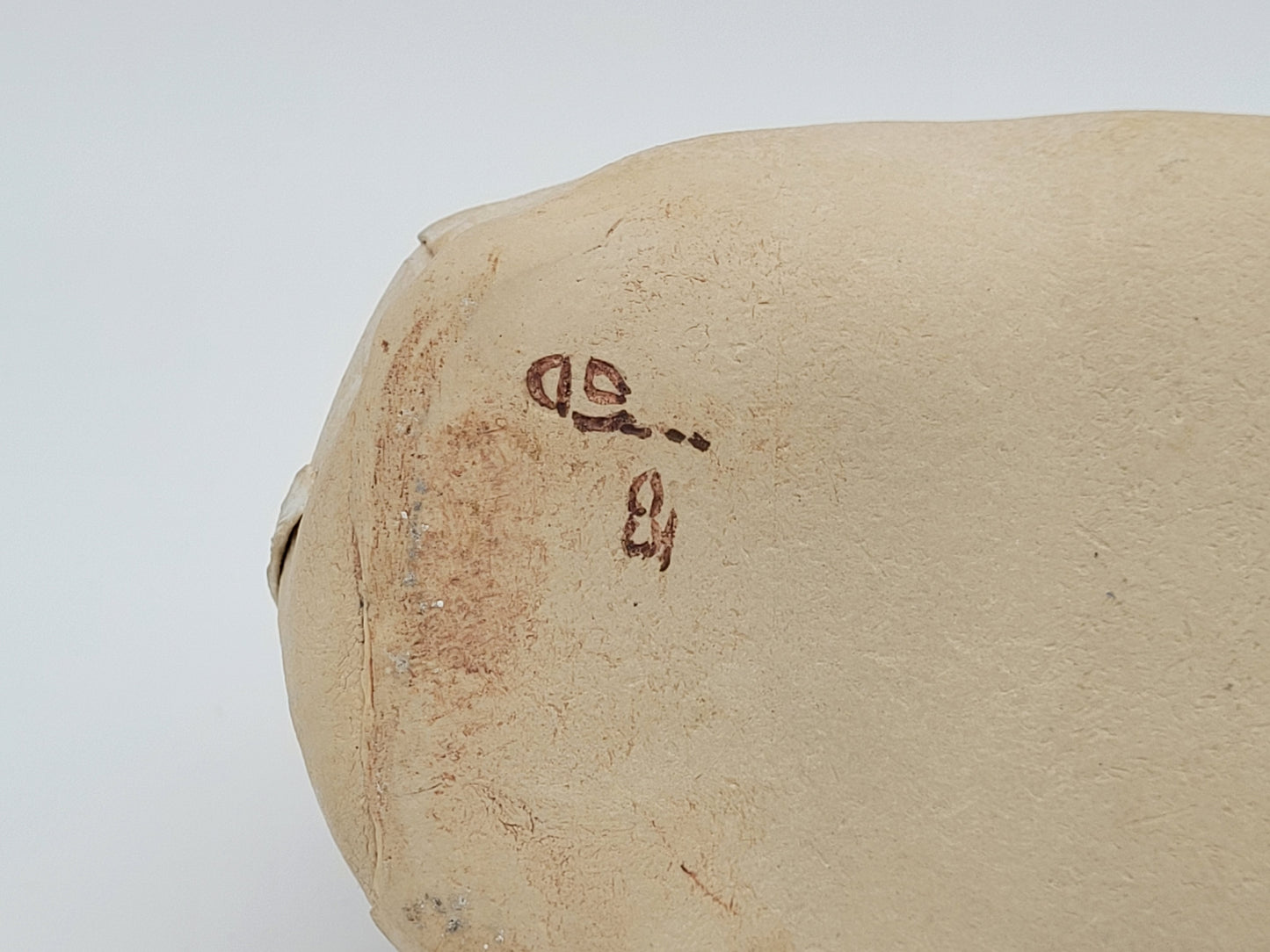 Keramik Figur Skulptur einer Umhängetasche Vintage Handgefertigt