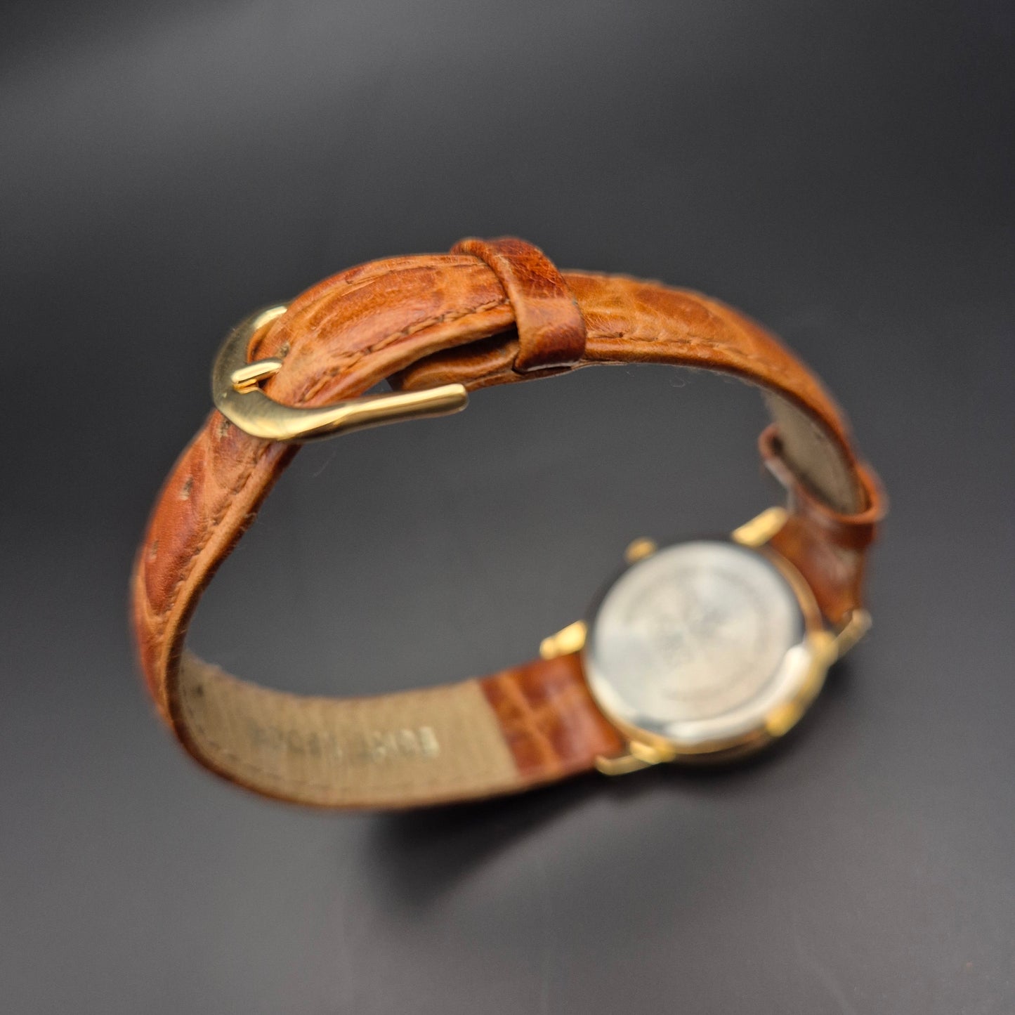 Klassische Royal Damen Uhr – Elegantes Design mit Lederarmband