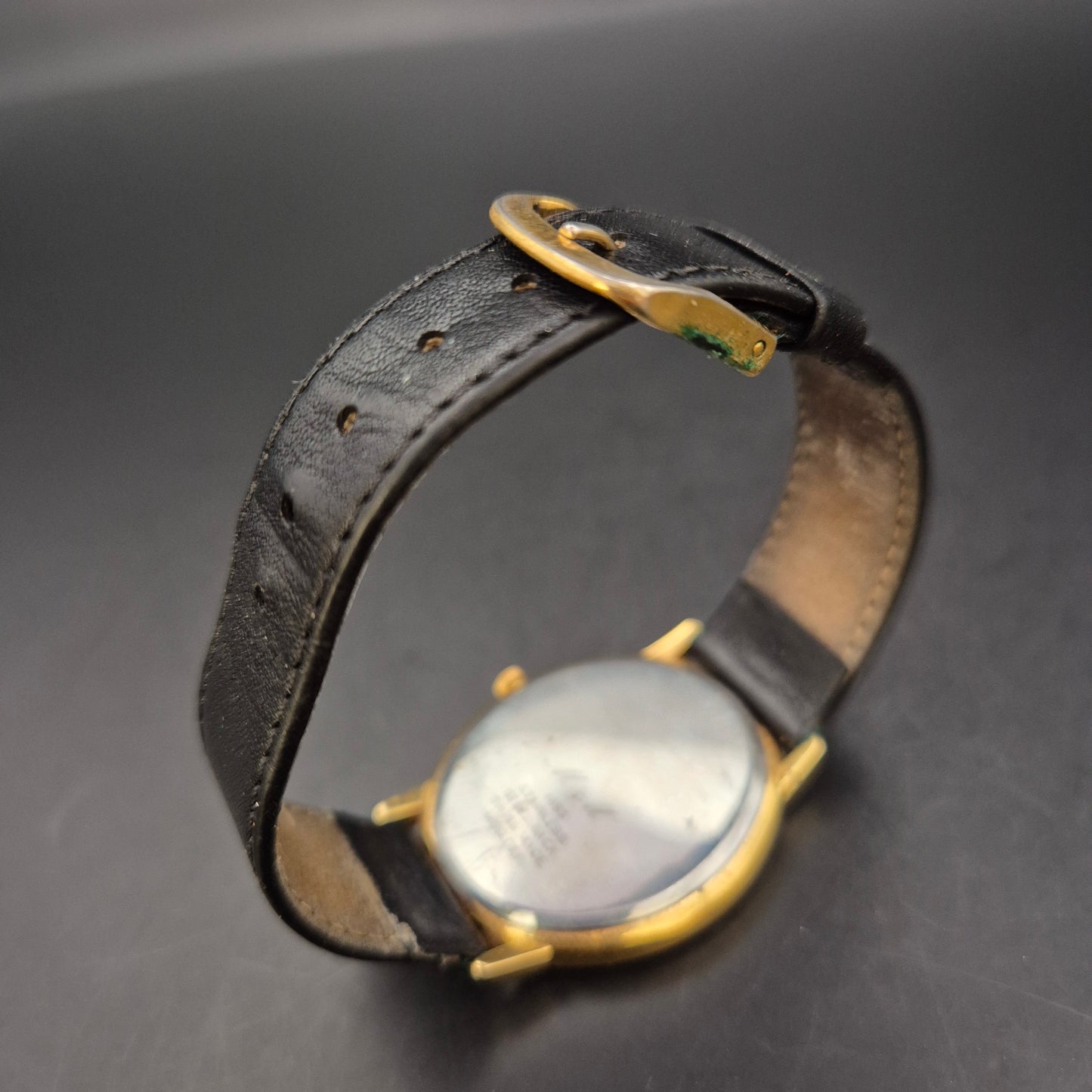 Minimalistische M&M Herren Uhr – Schweizer Qualität im Gold-Look