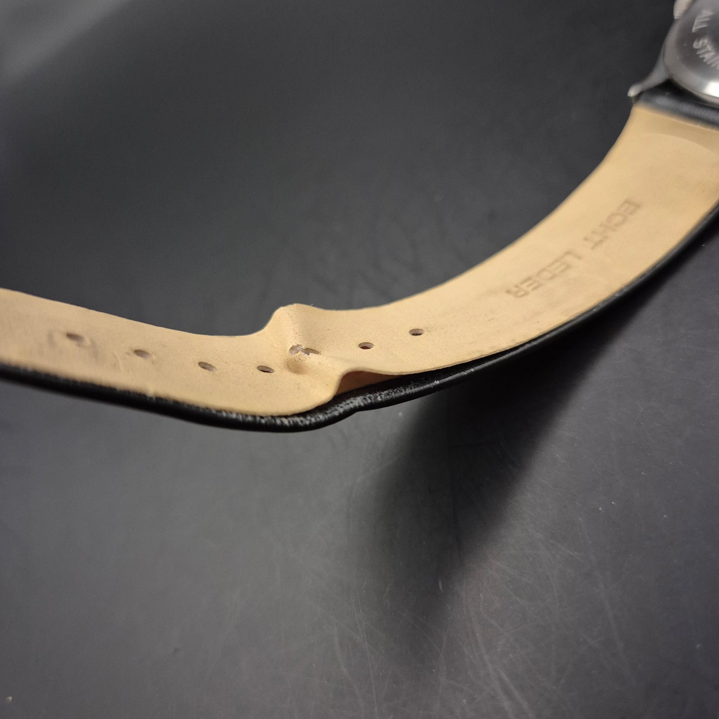 Zentra Herren Uhr – Klassisches Edelstahlgehäuse & schwarzes Zifferblatt