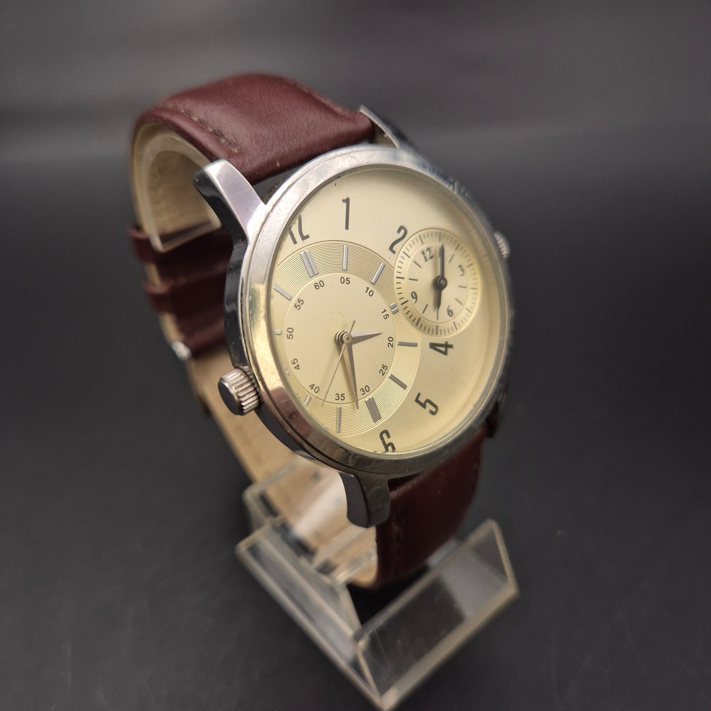 TCM Herren Uhr – Dual-Zeit Anzeige mit Edelstahlgehäuse