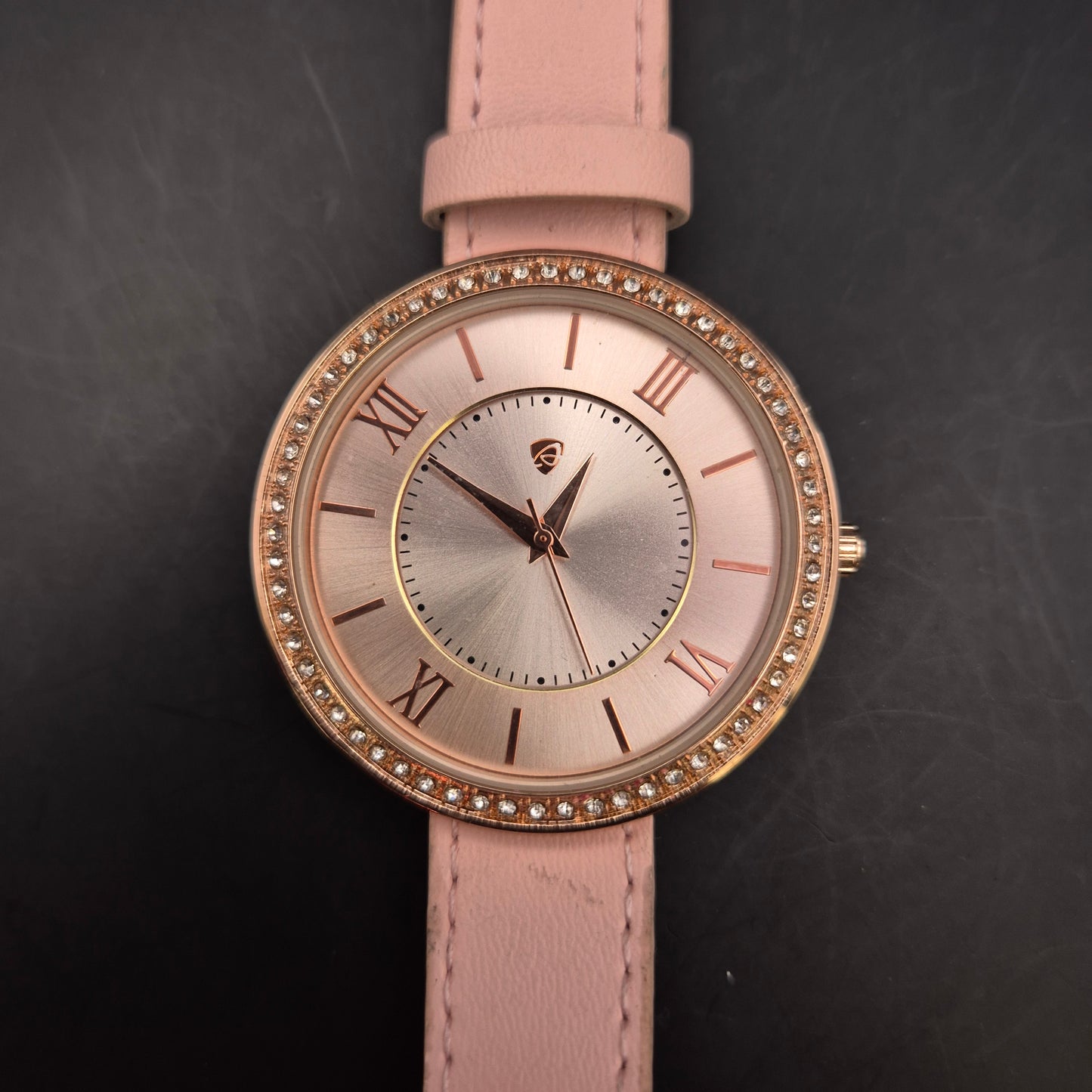 Auriol Damen Uhr – Roségold mit Glitzersteinen und Lederarmband