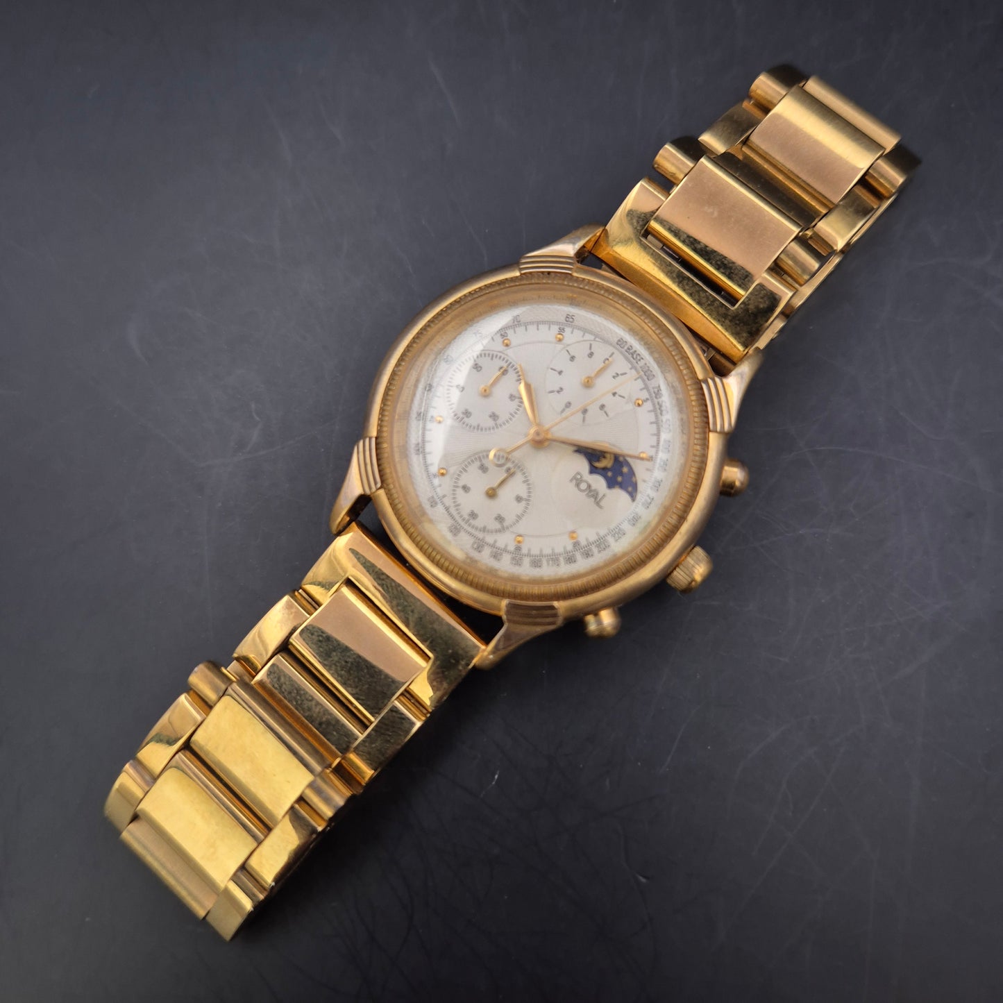 Royal Herren Uhr – Chronograph mit Mondphase in Goldoptik