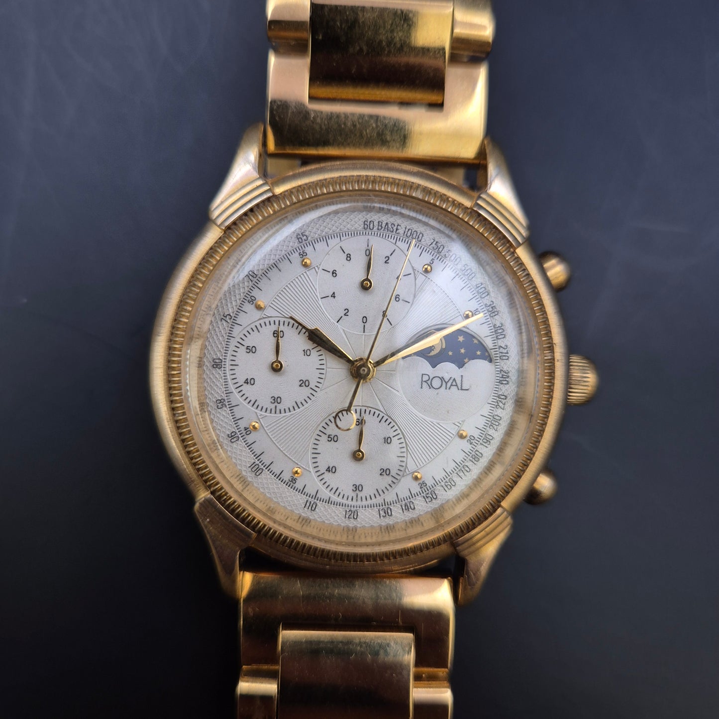Royal Herren Uhr – Chronograph mit Mondphase in Goldoptik