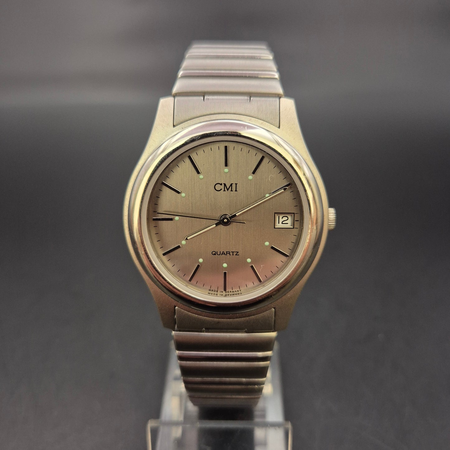 CMI Herren Uhr – Made in Germany mit Datumsanzeige