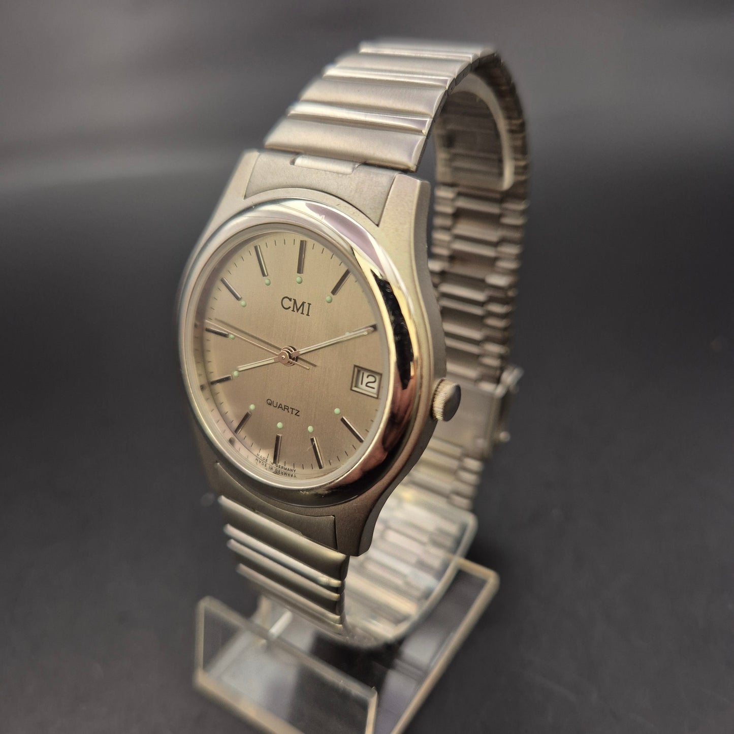 CMI Herren Uhr – Made in Germany mit Datumsanzeige