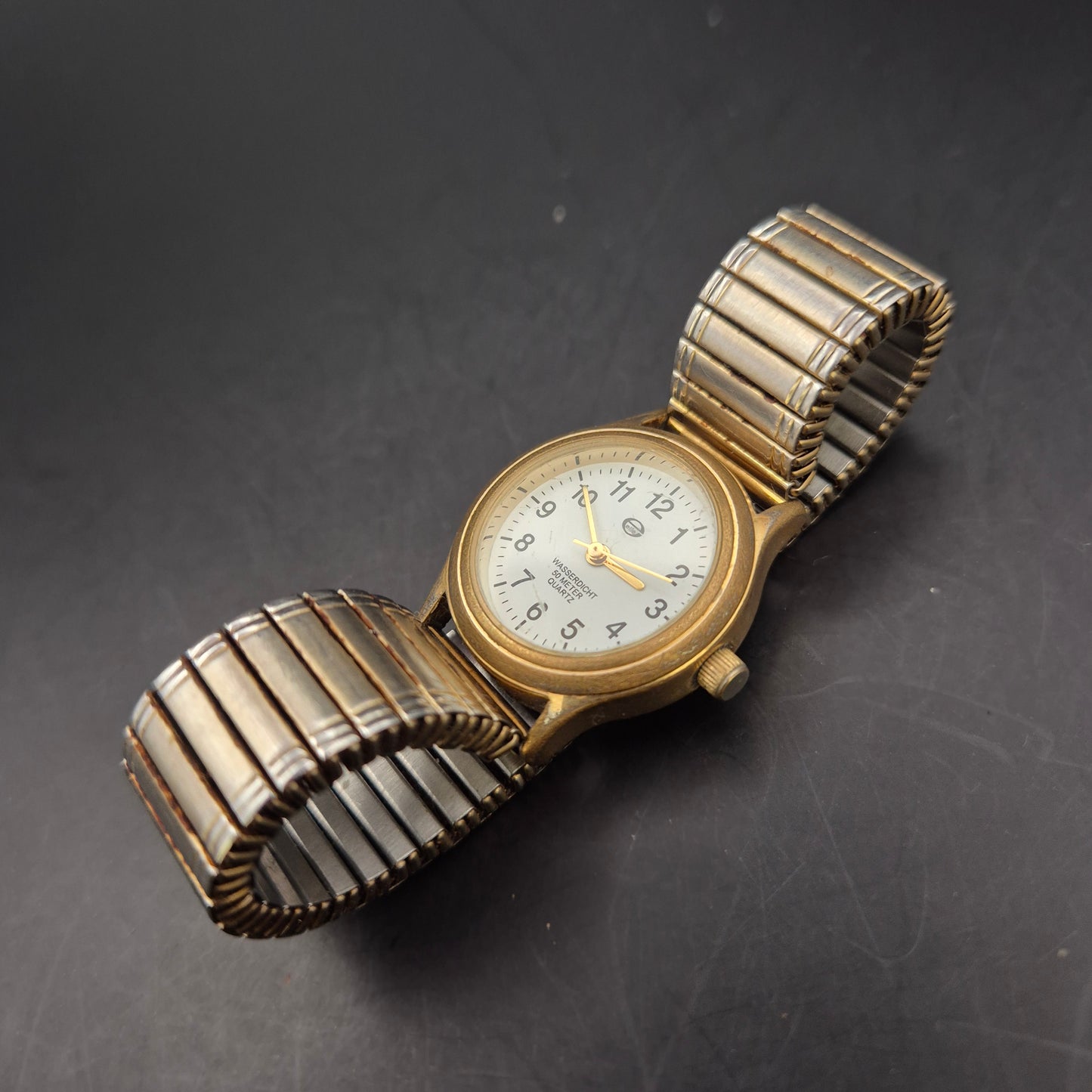 Elite Herren Uhr – Wasserdicht bis 50 m mit Stretcharmband