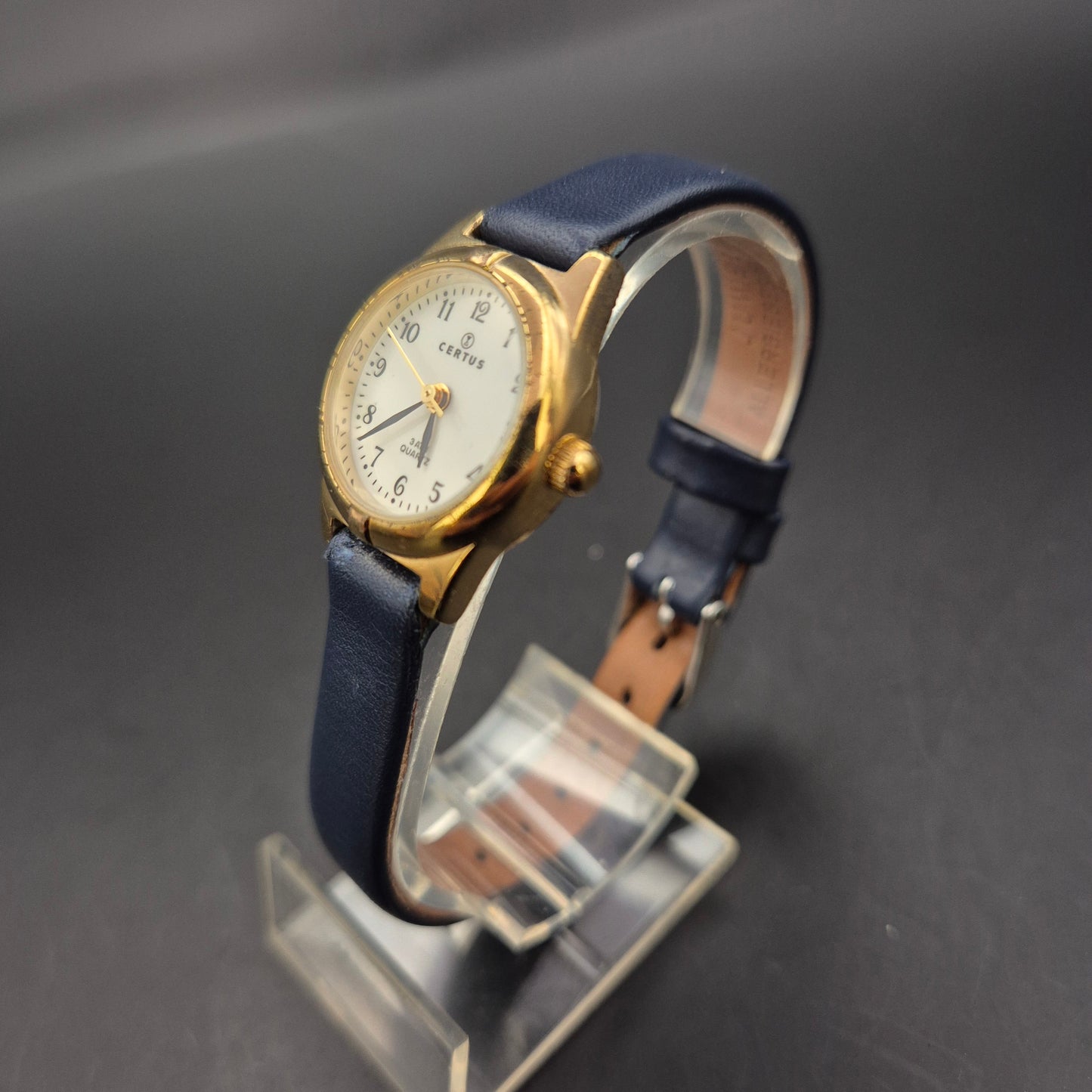 Certus Damen Uhr – Klassisches Quartz-Modell mit schlichter Eleganz