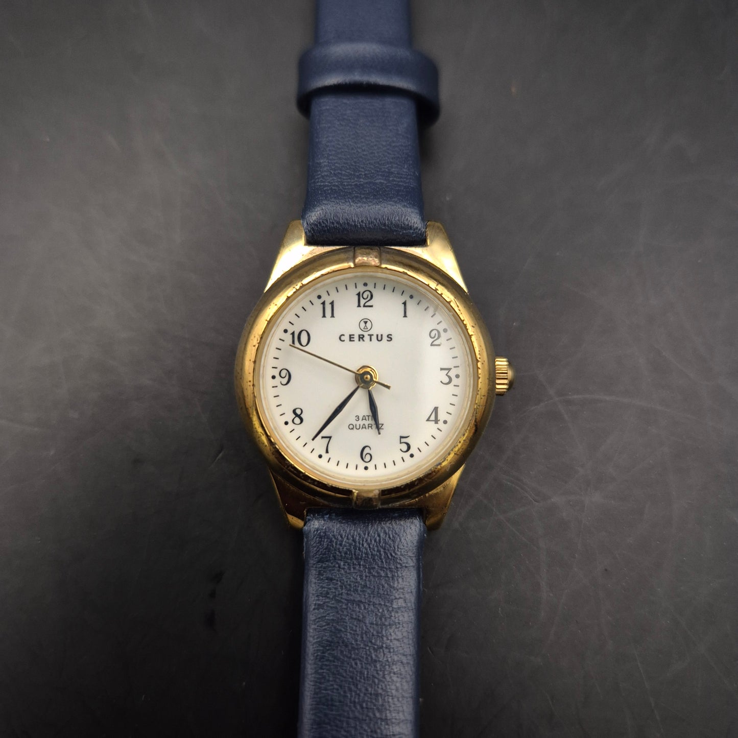 Certus Damen Uhr – Klassisches Quartz-Modell mit schlichter Eleganz