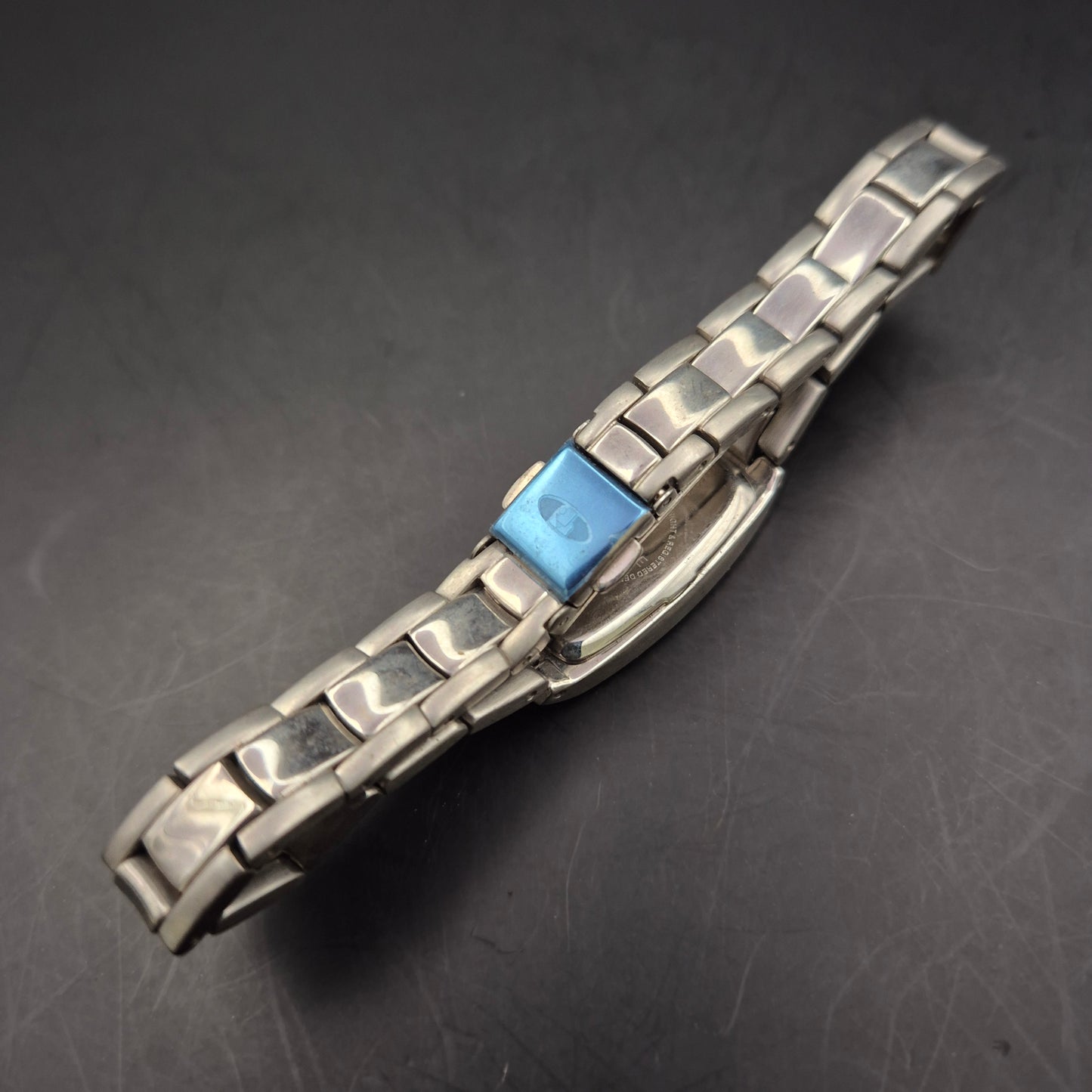 Time Force Damen Uhr – Edelstahlmodell mit rechteckigem Gehäuse