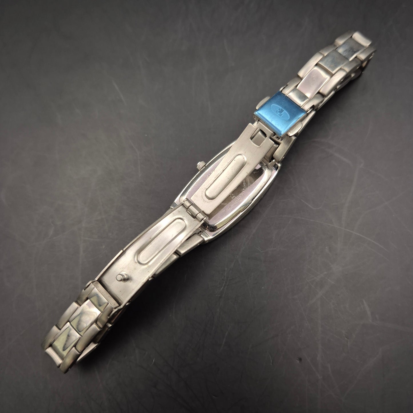 Time Force Damen Uhr – Edelstahlmodell mit rechteckigem Gehäuse