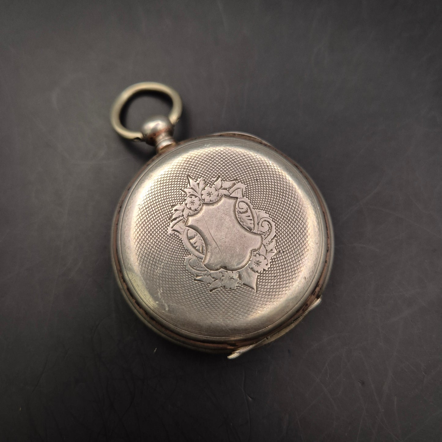 Antike Taschenuhr – Zylinderwerk mit 8 Steinen, Silbergehäuse