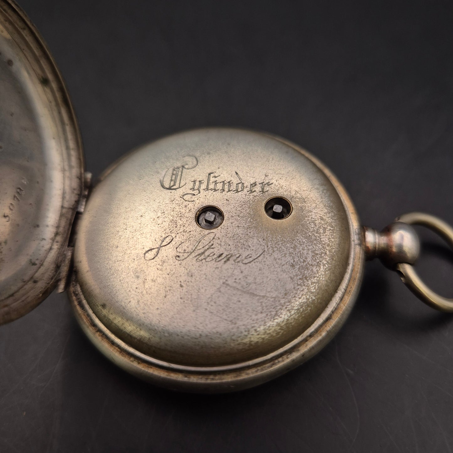 Antike Taschenuhr – Zylinderwerk mit 8 Steinen, Silbergehäuse