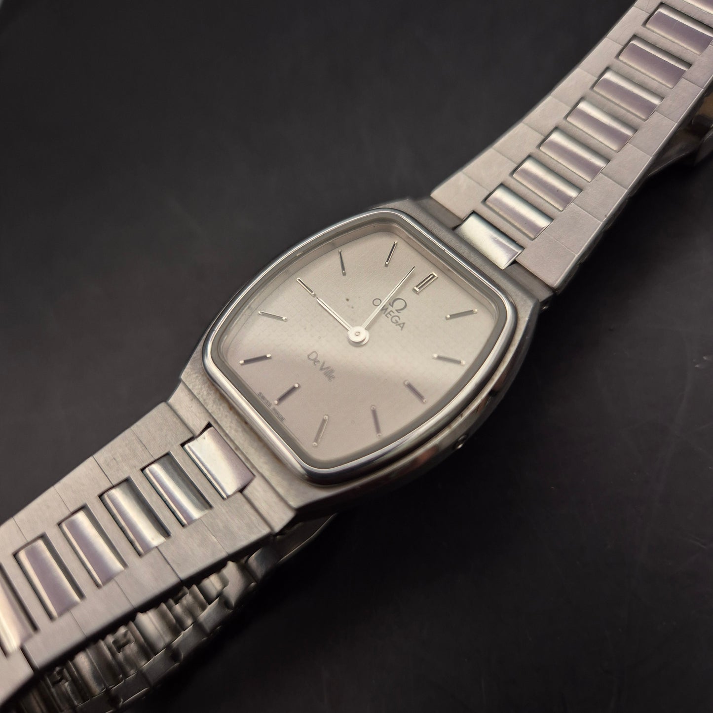 Omega DeVille Quartz – Schlichte Edelstahl-Herren Uhr, Vintage/Alltagsstück