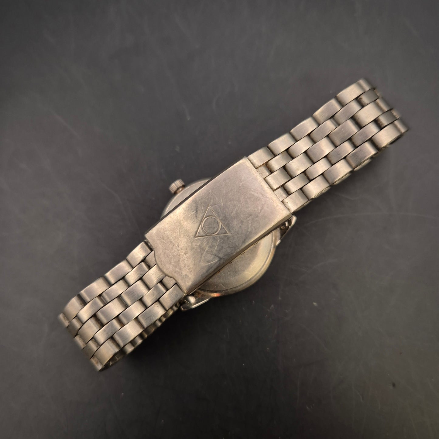 Zweifarbige Eugenia Titan Herren Uhr – Klassisches Design mit Datumsanzeige