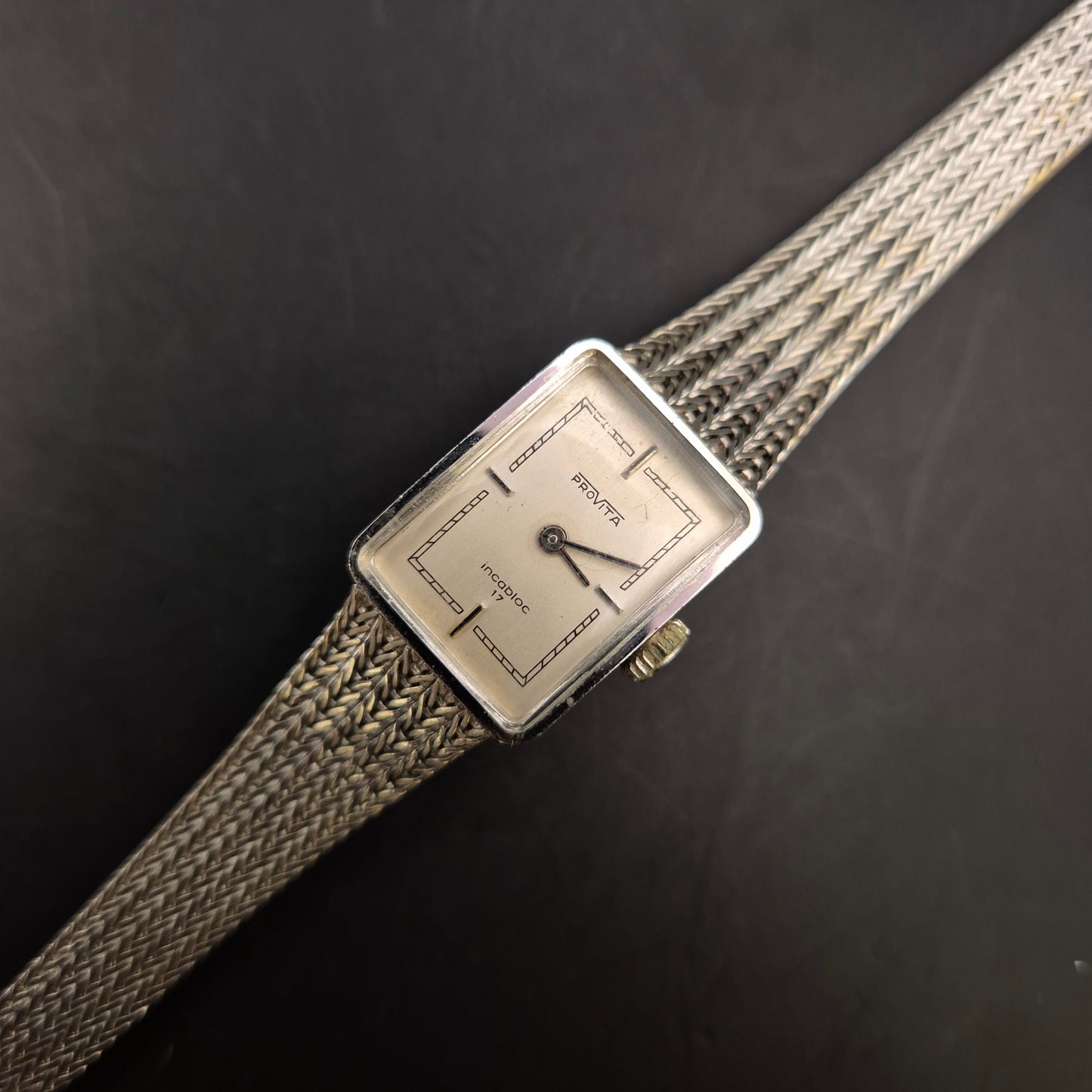 Elegante Promta Damen Uhr – Vintage Look mit geflochtenem Armband