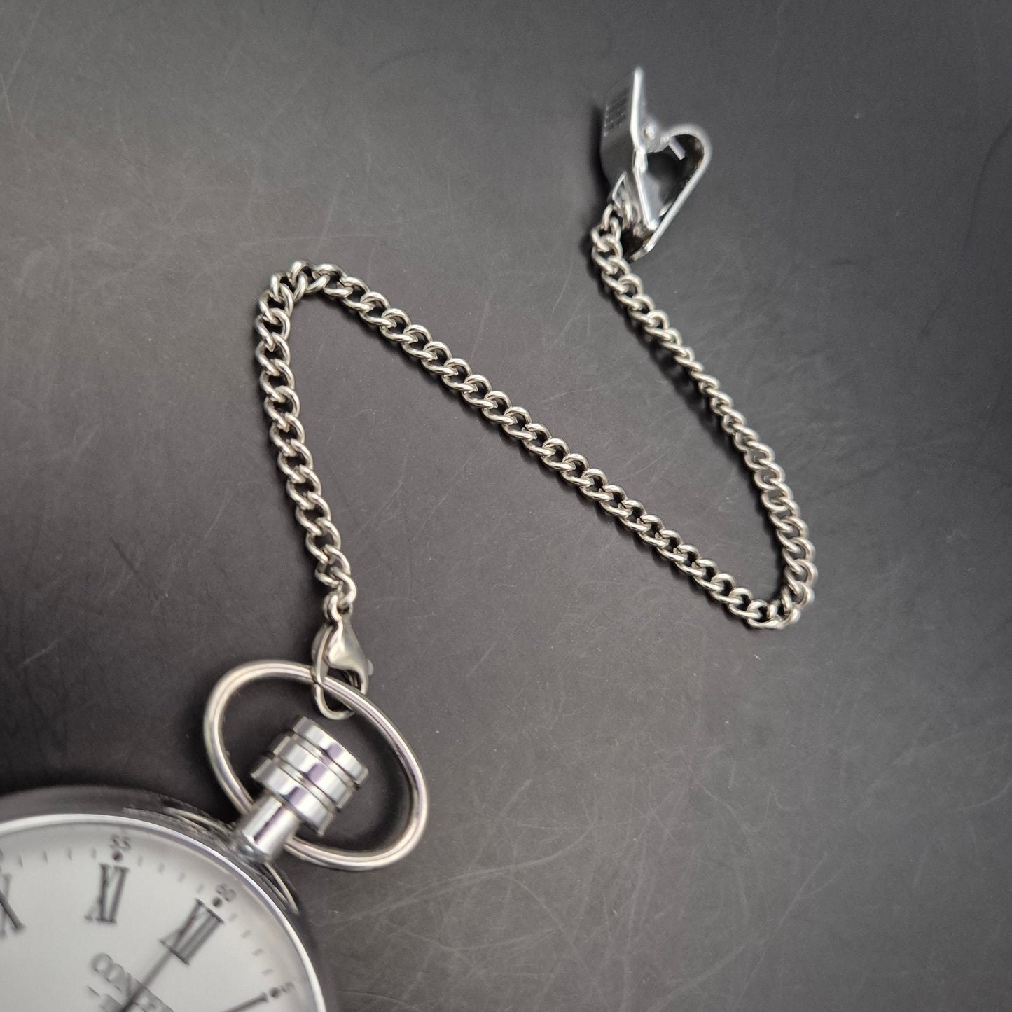 Funkgesteuerte Concept Time Taschenuhr – Klassisch & Präzise