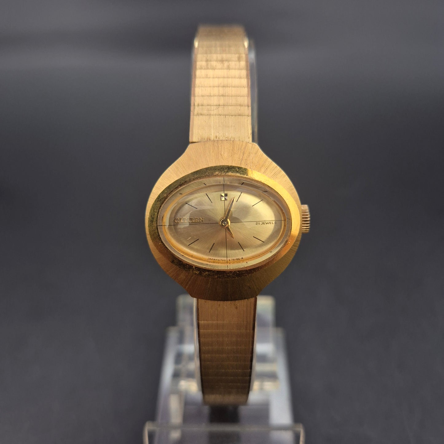 Citizen Damen Uhr – Vergoldeter Retro-Klassiker mit Datumsanzeige