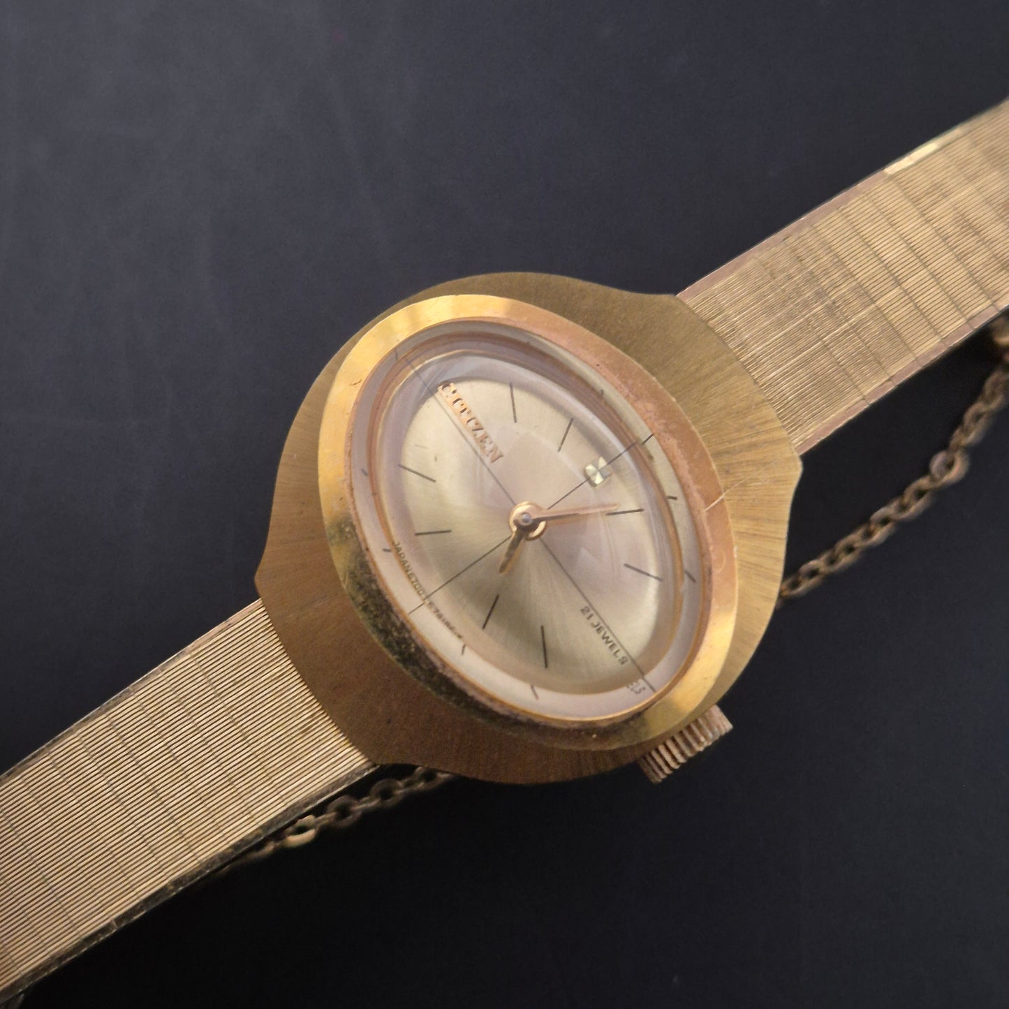 Citizen Damen Uhr – Vergoldeter Retro-Klassiker mit Datumsanzeige