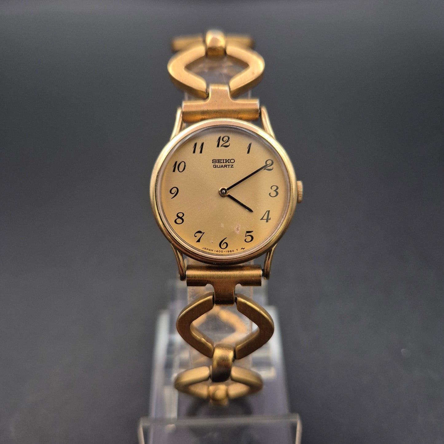 Seiko Damen Uhr – Elegantes Design mit Vergoldetem Gliederarmband