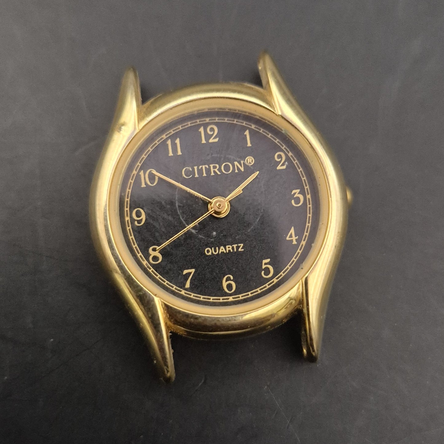 Klassische Citron Herren Uhr – Schwarzes Zifferblatt mit Goldgehäuse