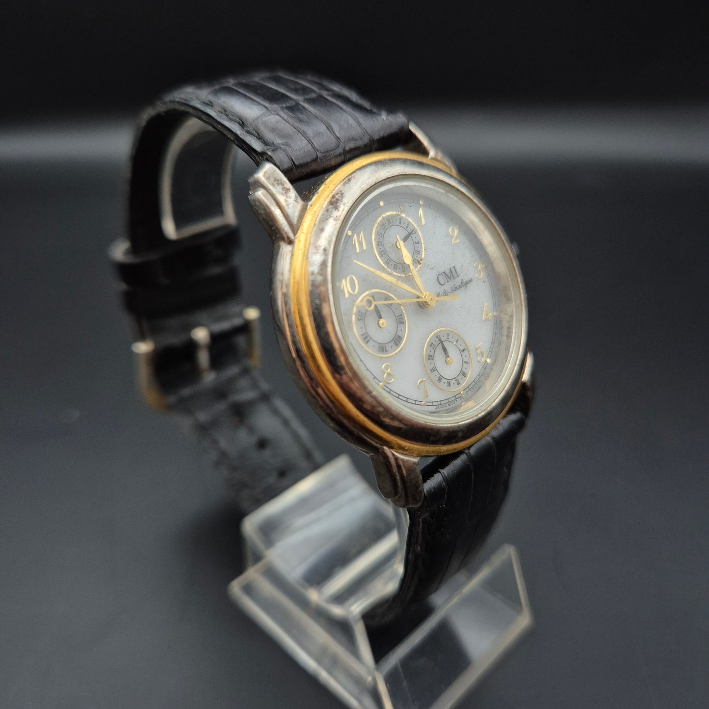 Klassische CMI Herren Uhr – Multifunktionales Design mit Lederarmband