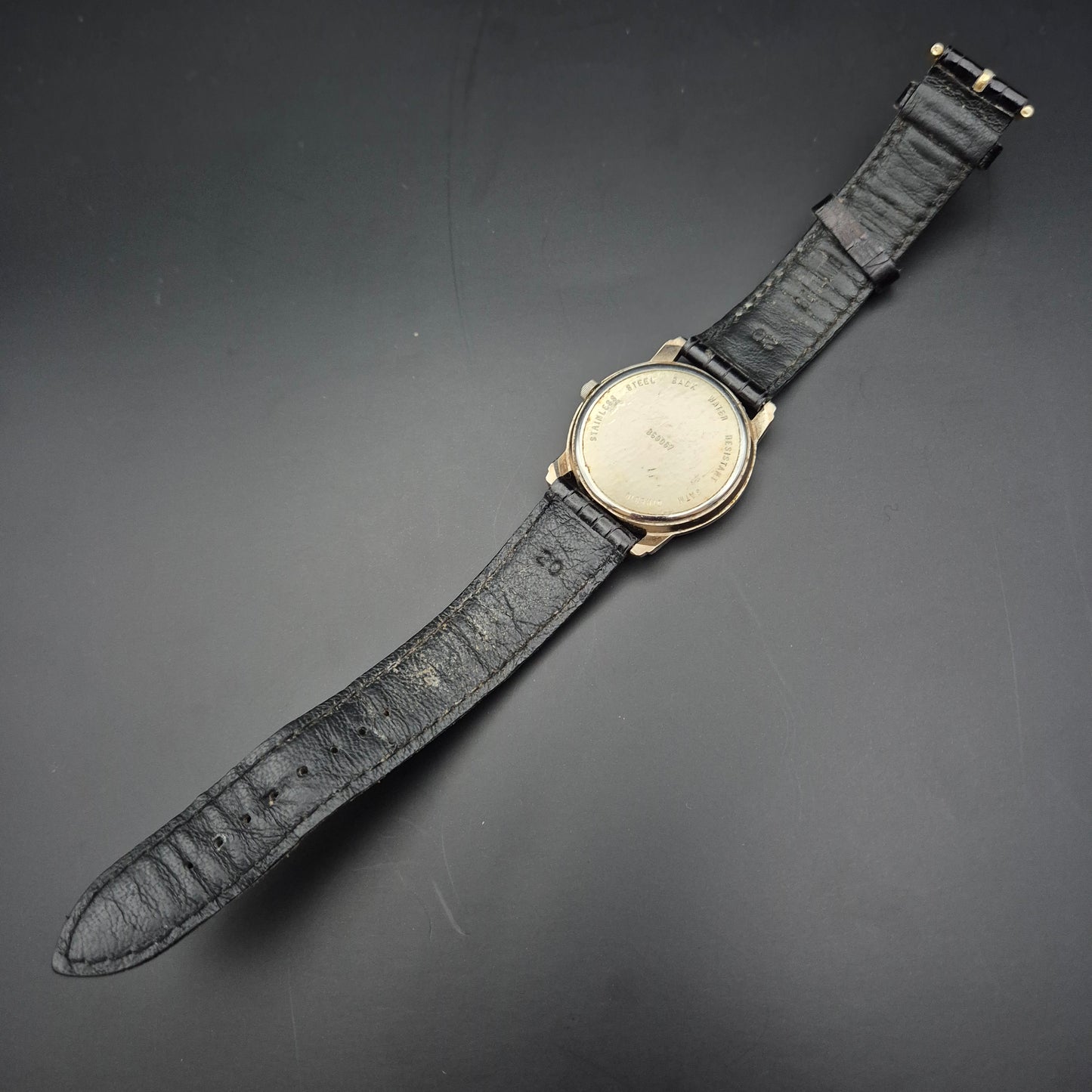 Klassische CMI Herren Uhr – Multifunktionales Design mit Lederarmband