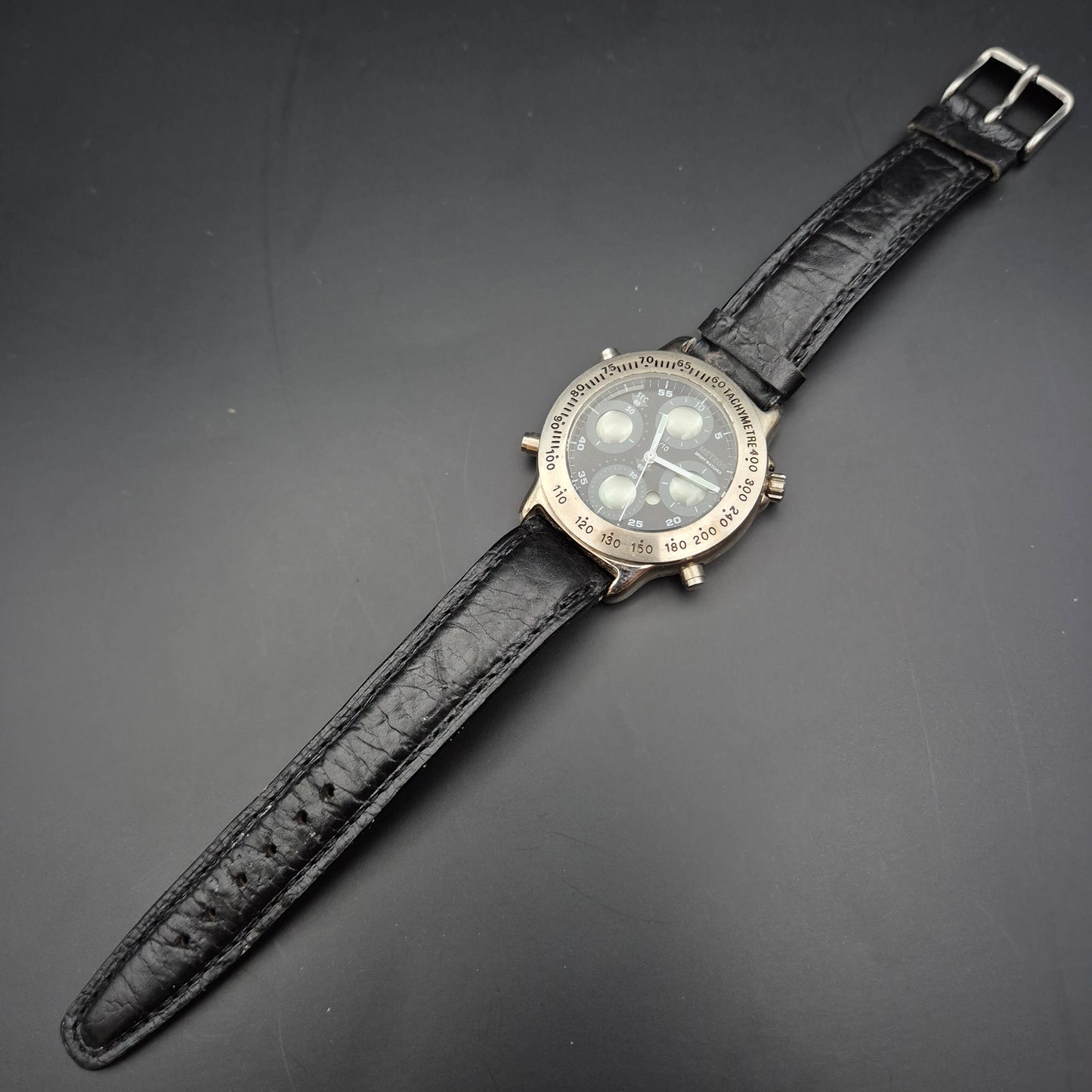 Sportliche Meteor Herren Uhr – Chronograph Look mit Tachymeter