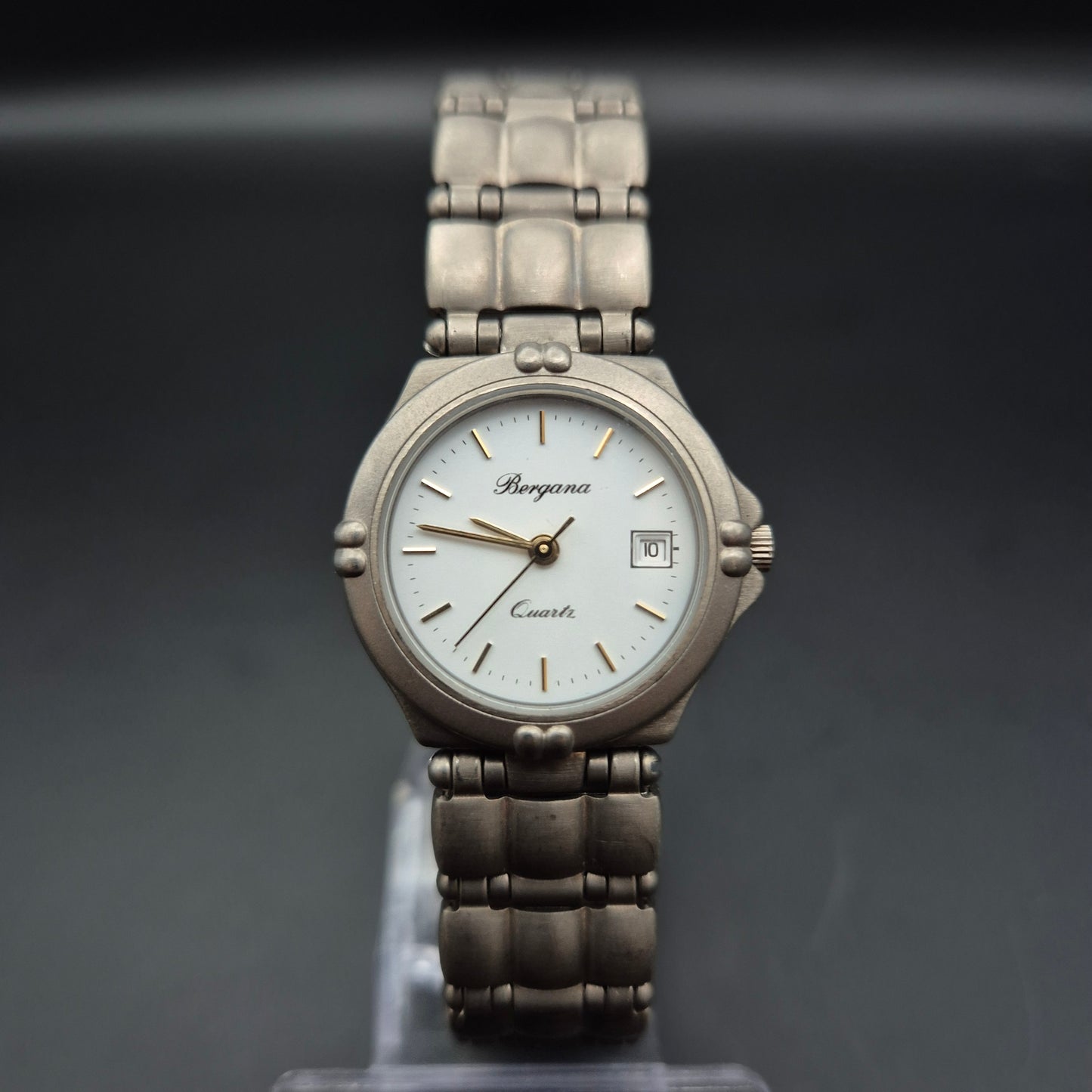 Bergana Damen Uhr Titan – Elegantes Design mit Datumsanzeige