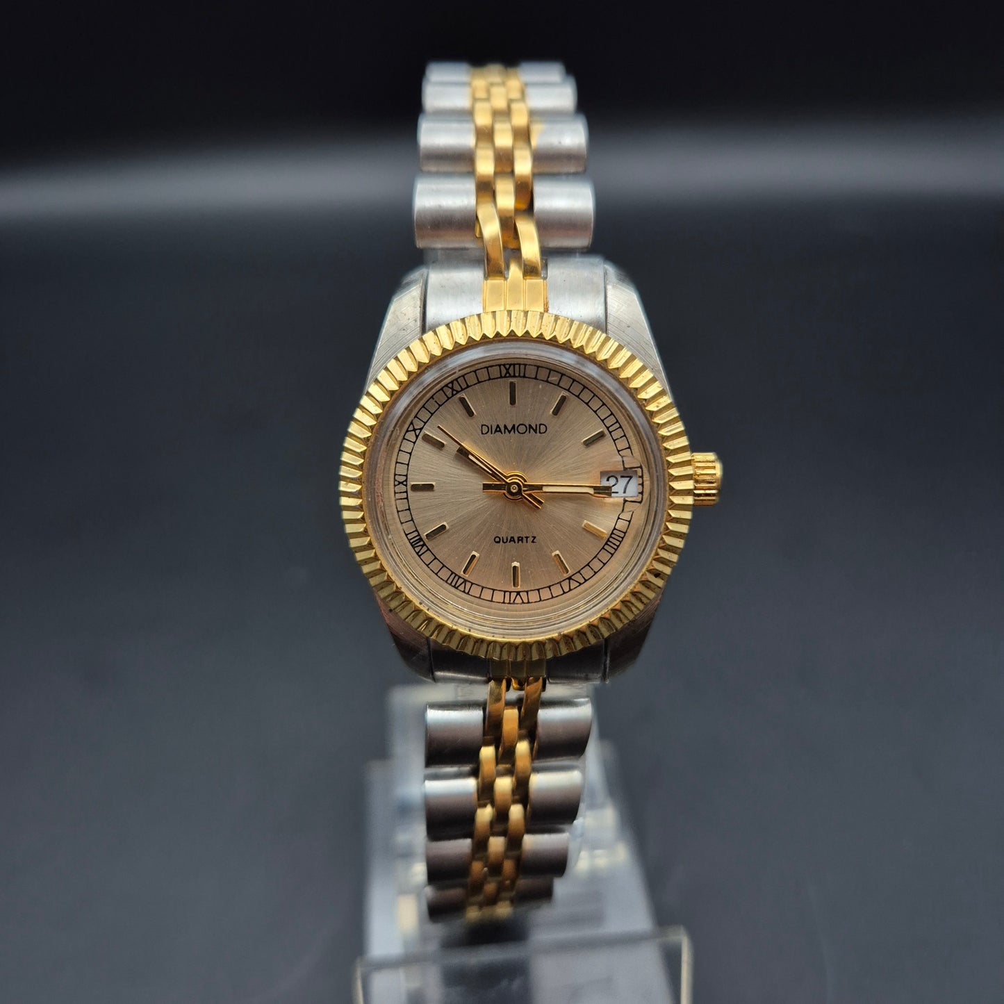 Diamond Damen Uhr – Zweifarbiges Design mit Datumsanzeige