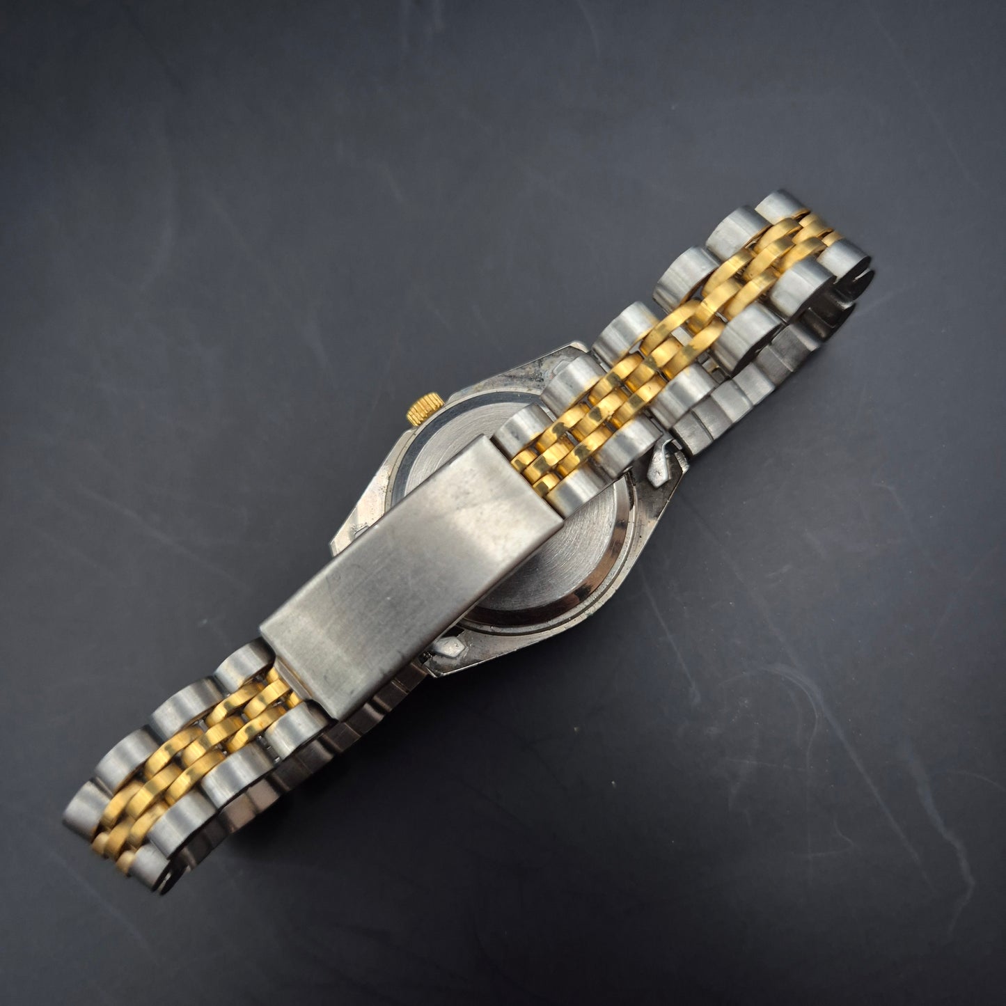 Diamond Damen Uhr – Zweifarbiges Design mit Datumsanzeige