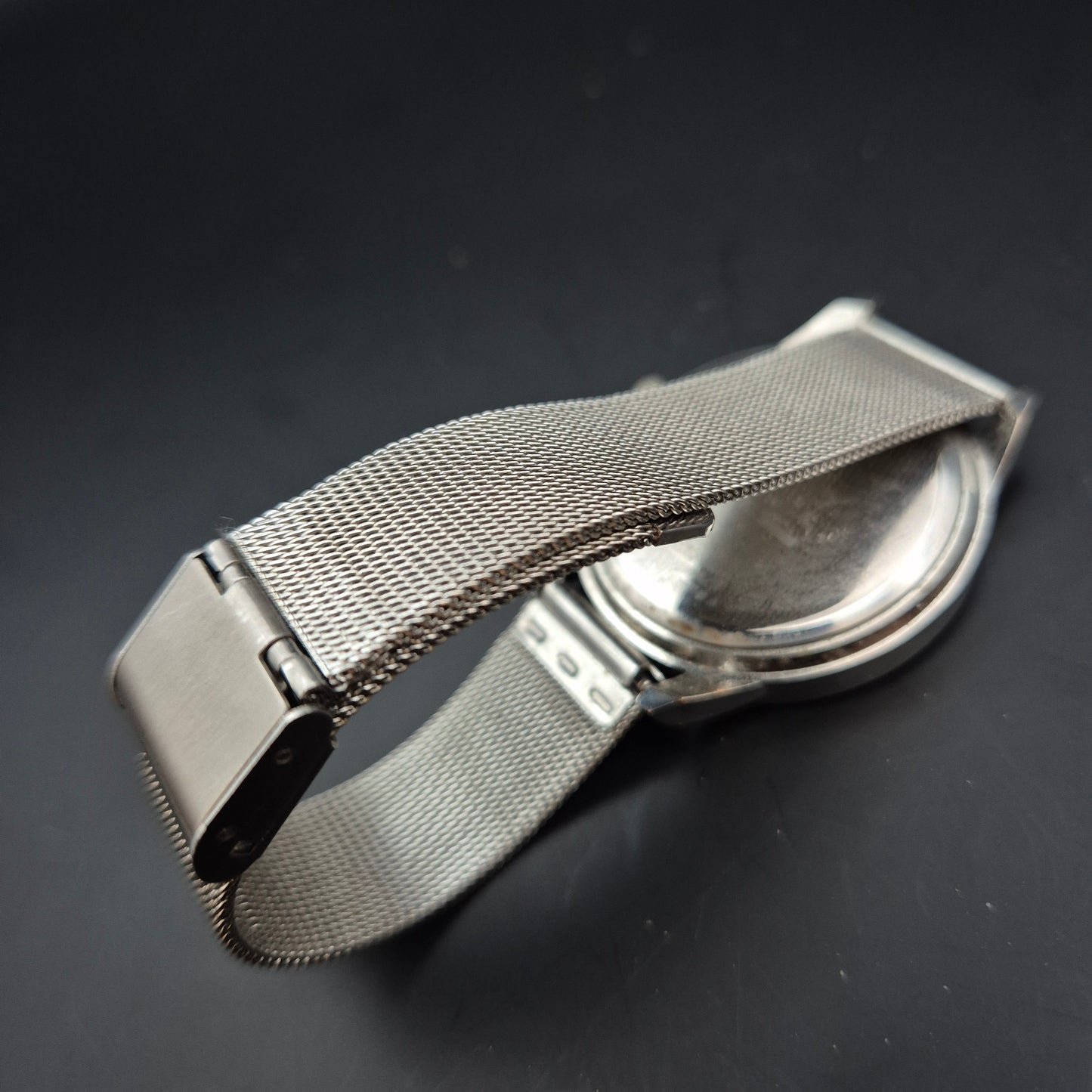 Infinity Time Herren Uhr – Minimalistisches Design mit Mesharmband