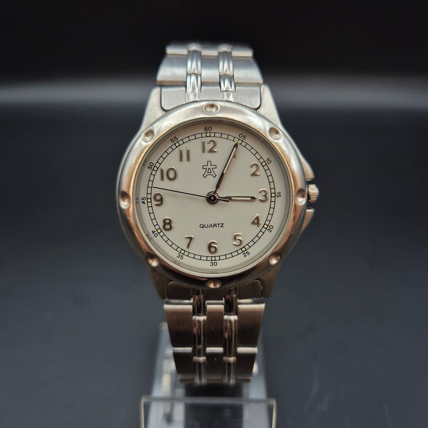 Robuste Herren Uhr – Sportliches Design mit Edelstahlarmband