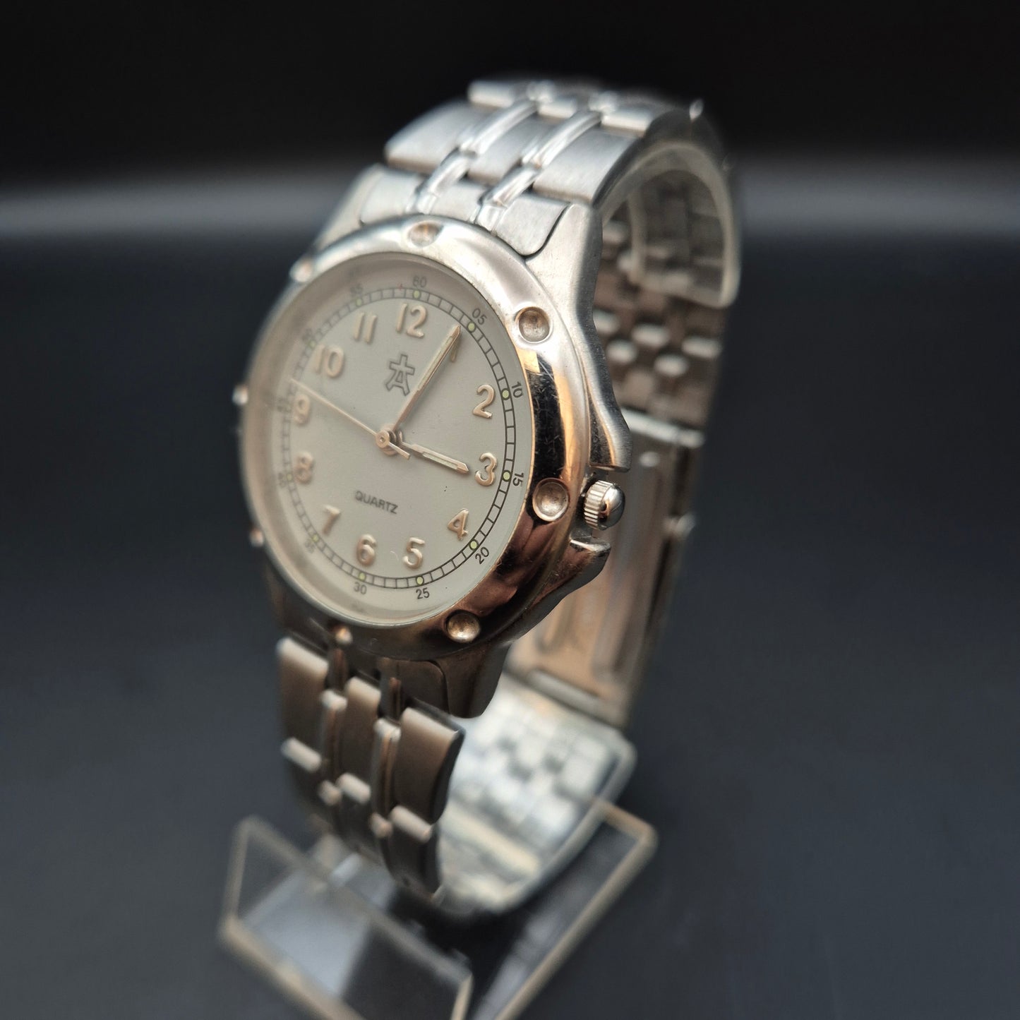 Robuste Herren Uhr – Sportliches Design mit Edelstahlarmband