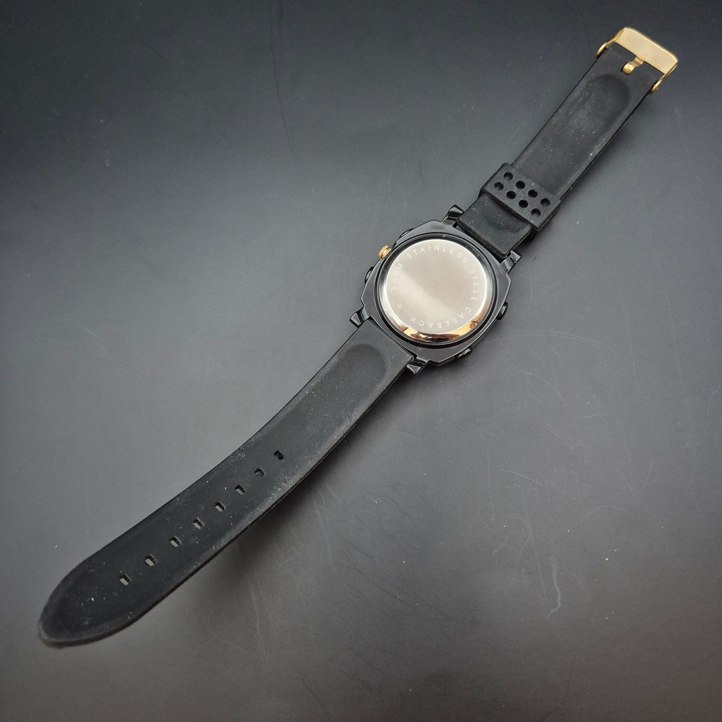 Sportliche Eclipse Sumotu Uhr – Analog-Digital mit Goldakzenten