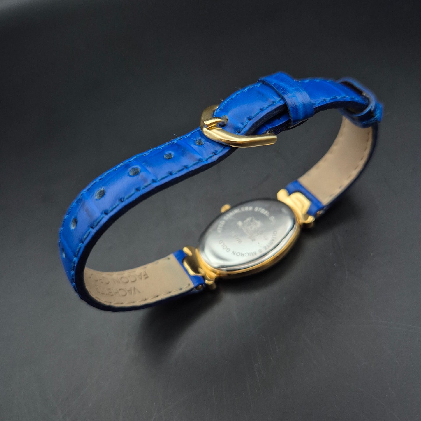 Elegante Festina Damen Uhr – Gold & Blau mit ovalem Gehäuse