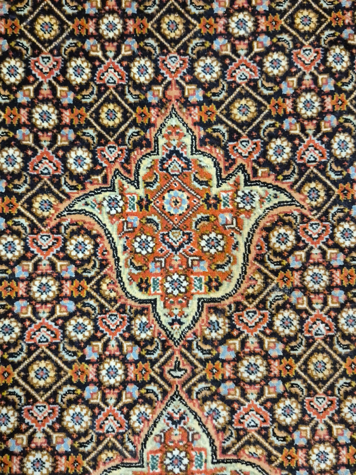 Täbriz Teppich Korkwolle mit Seide Medaillon feine Knüpfung