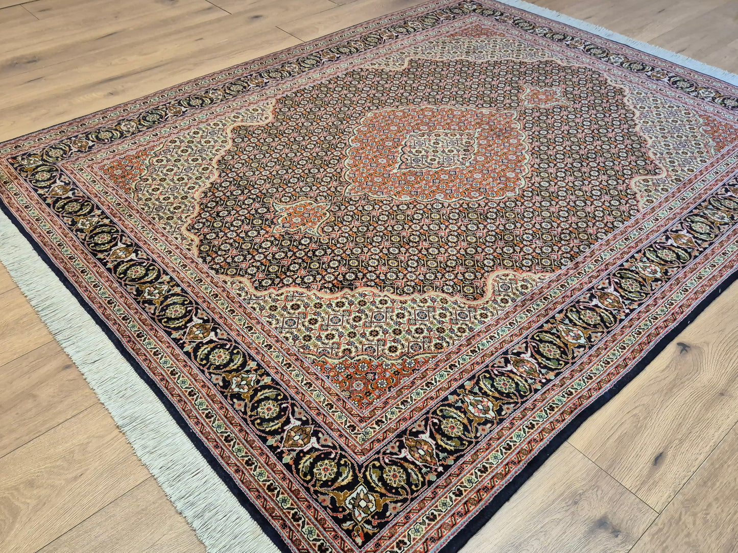 Täbriz Teppich Korkwolle mit Seide Medaillon feine Knüpfung