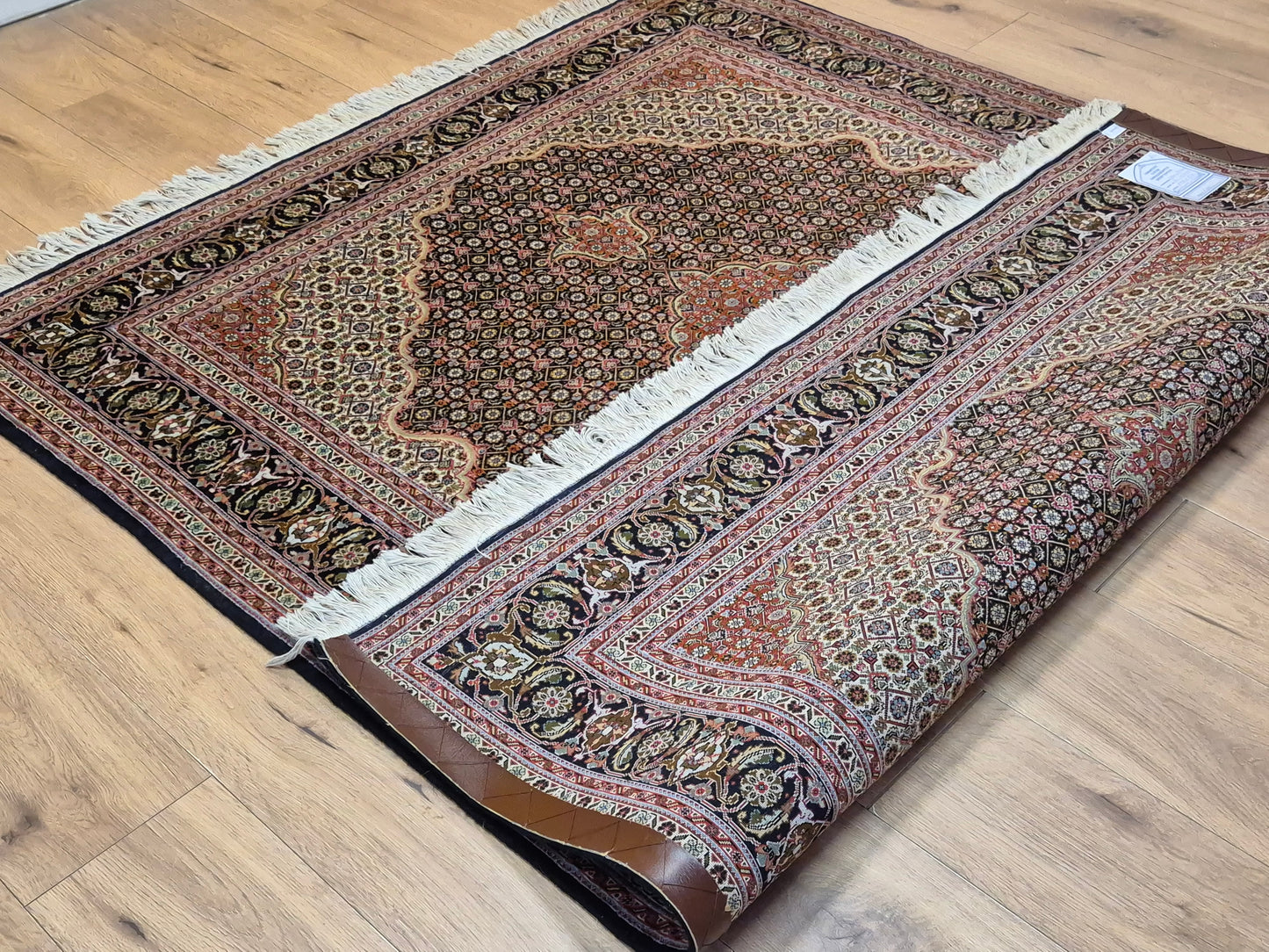 Täbriz Teppich Korkwolle mit Seide Medaillon feine Knüpfung