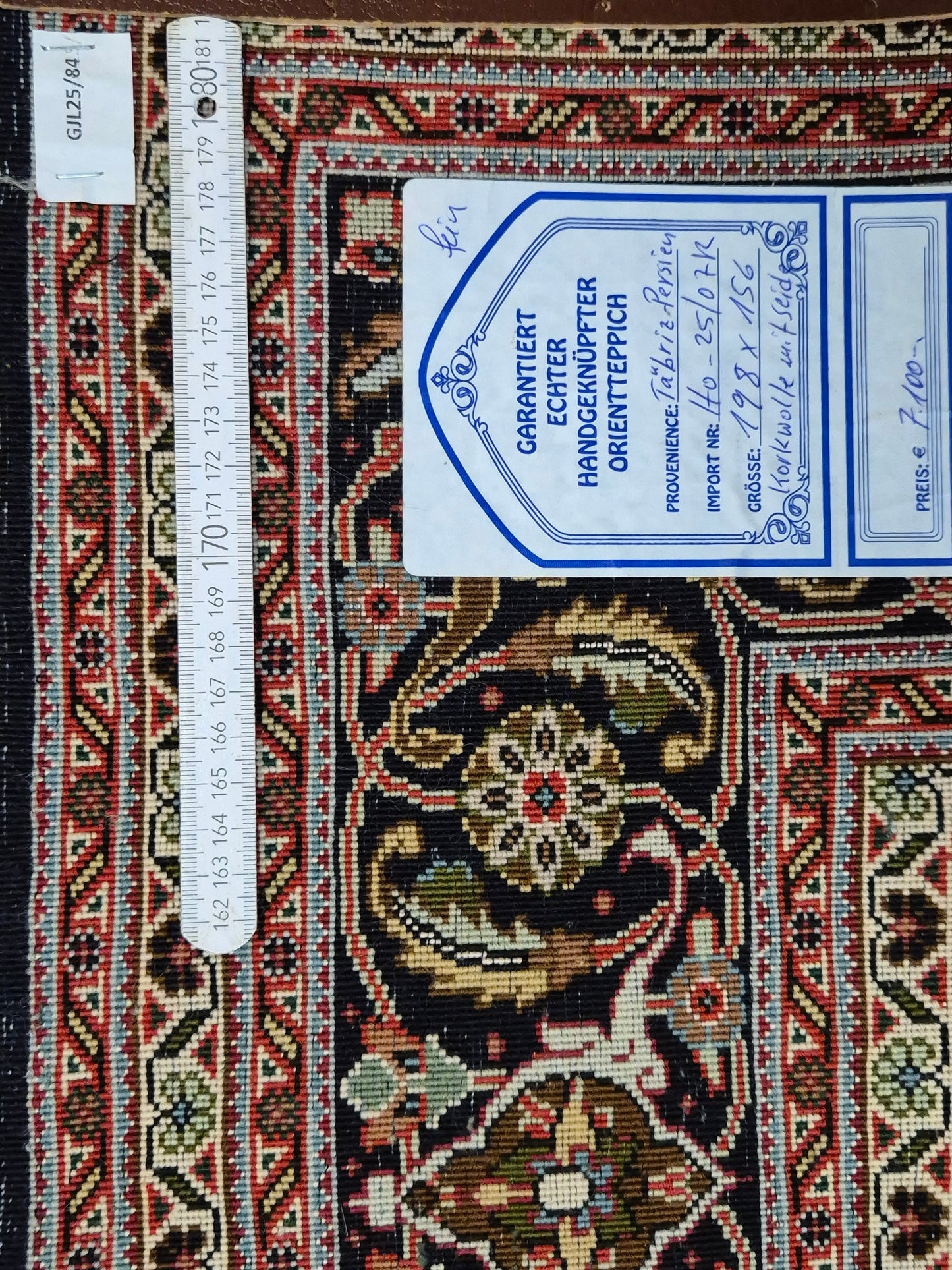 Täbriz Teppich Korkwolle mit Seide Medaillon feine Knüpfung