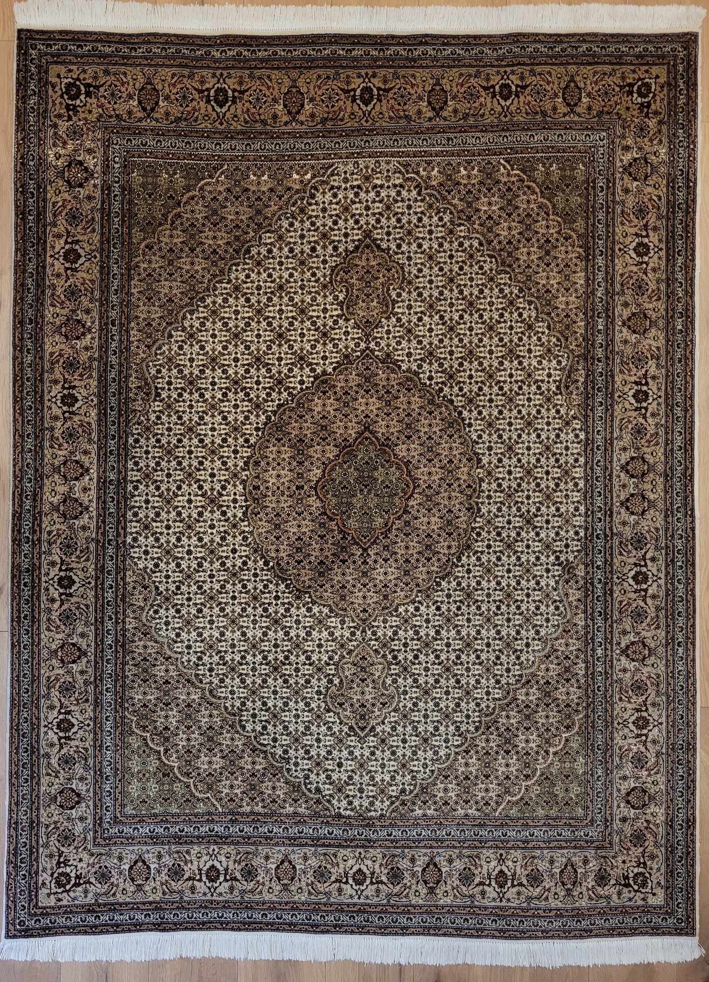 Täbriz Teppich Korkwolle Seide feine Knüpfung