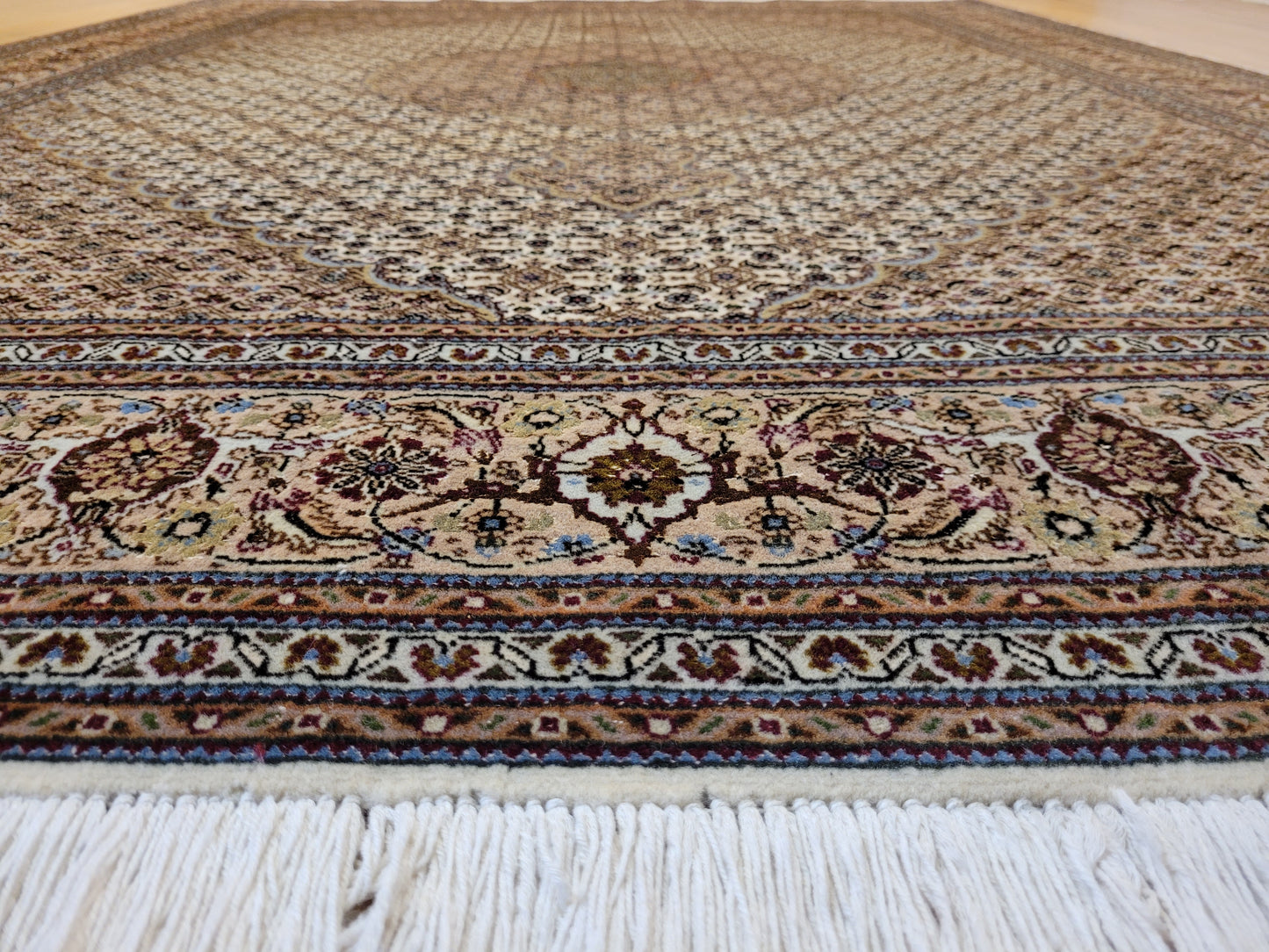 Täbriz Teppich Korkwolle Seide feine Knüpfung