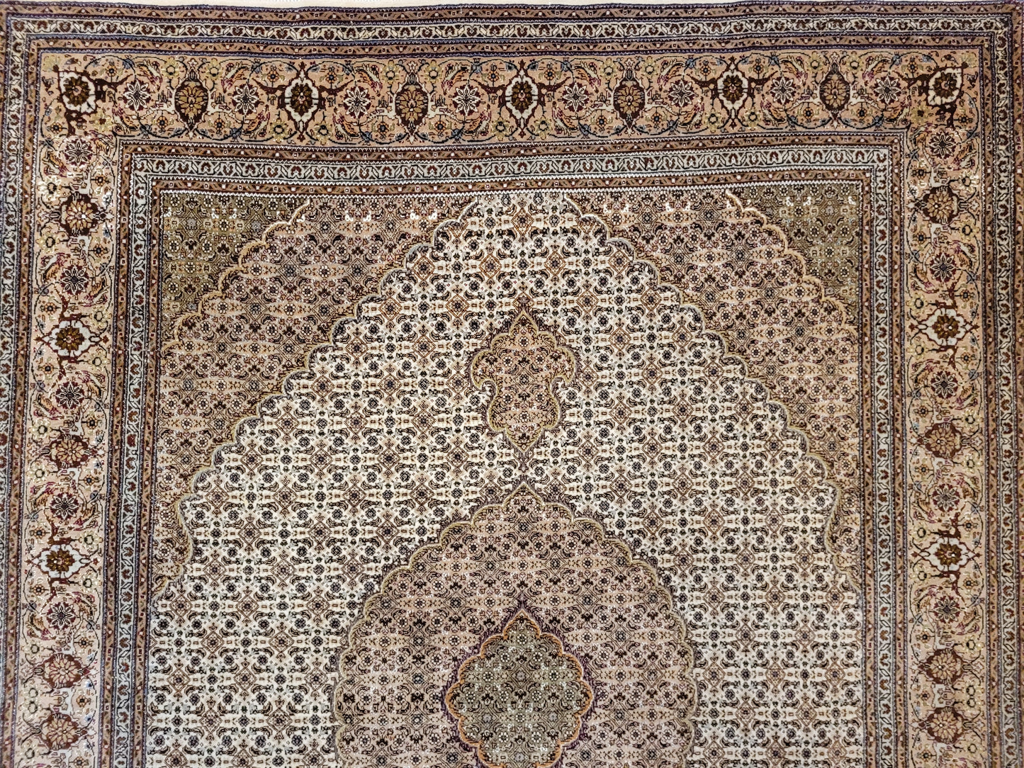 Täbriz Teppich Korkwolle Seide feine Knüpfung