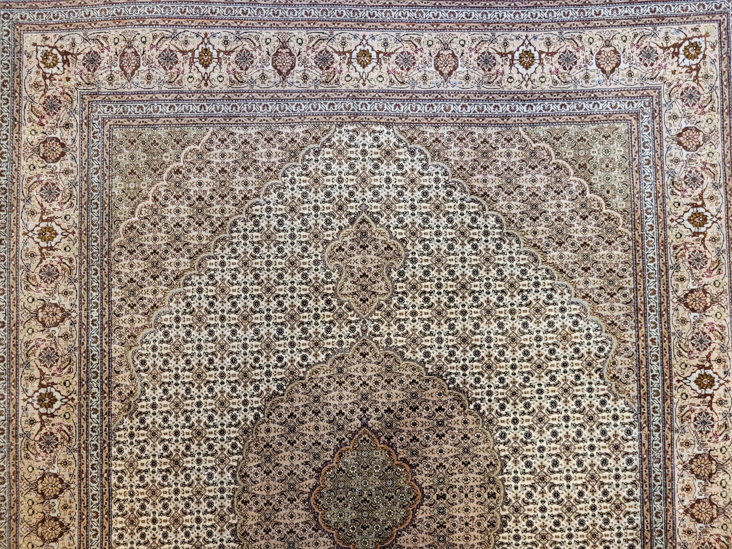 Täbriz Teppich Korkwolle Seide feine Knüpfung